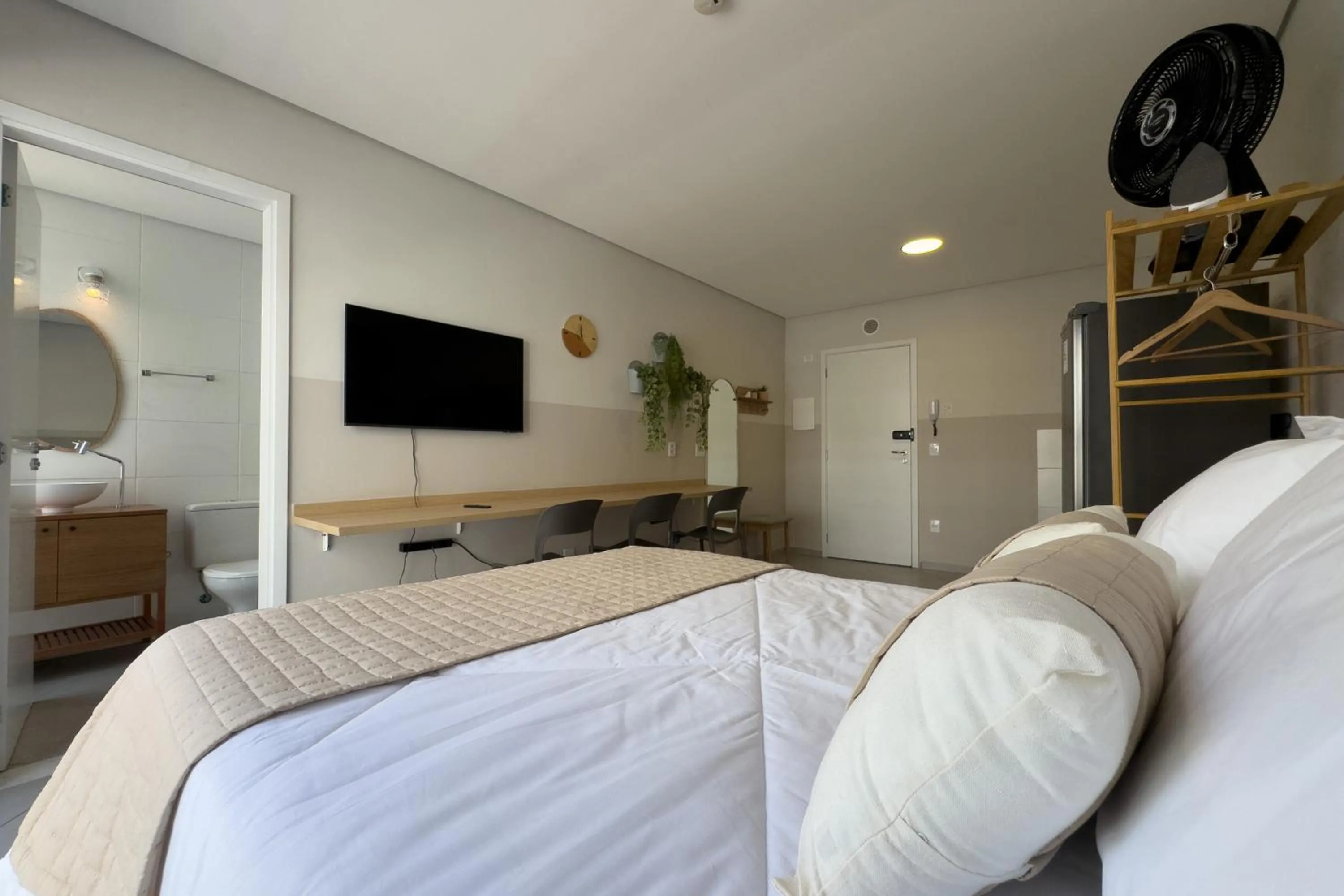 TV and multimedia, Bed in 360 Av Ipiranga