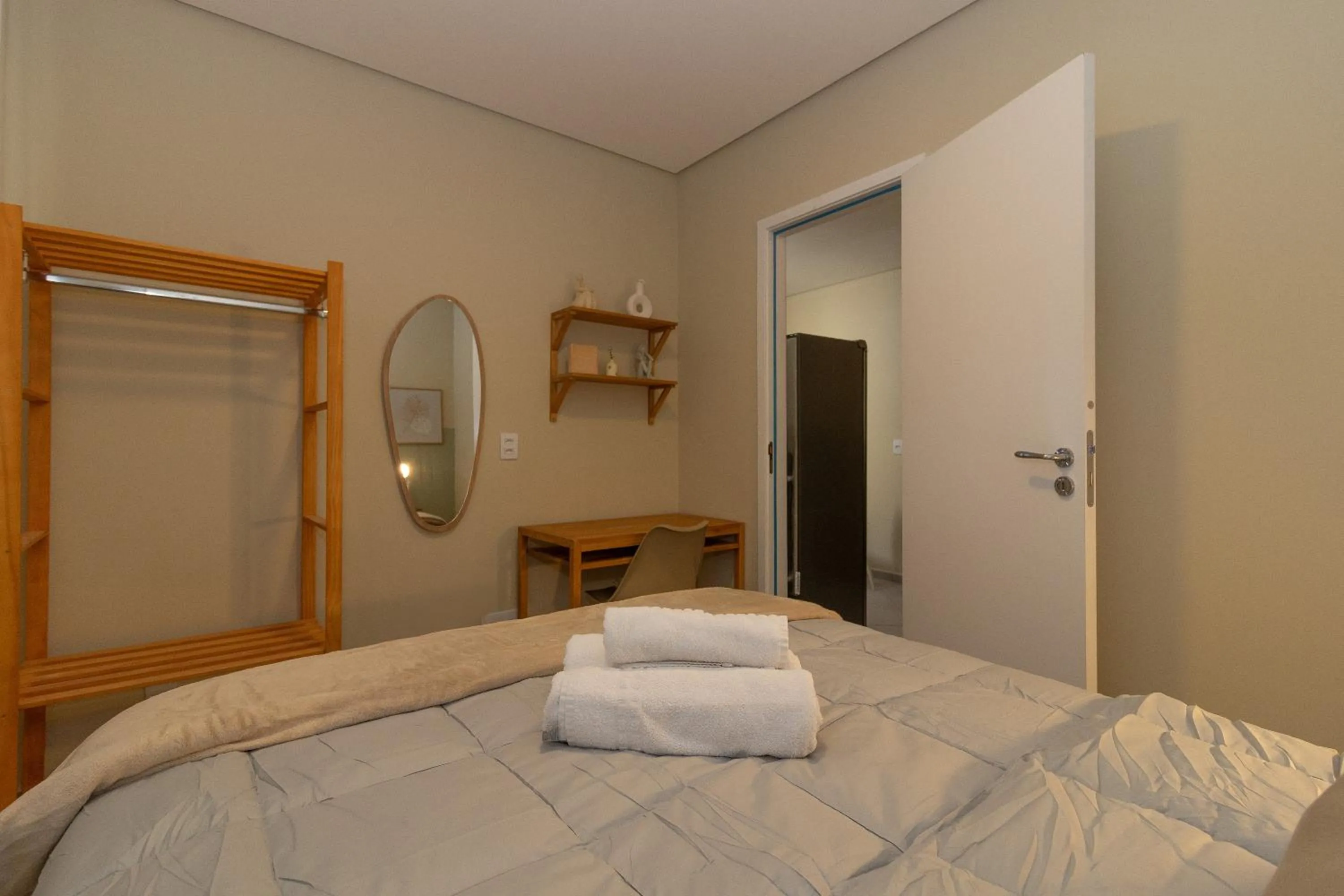 Photo of the whole room, Bed in 360 Av Ipiranga