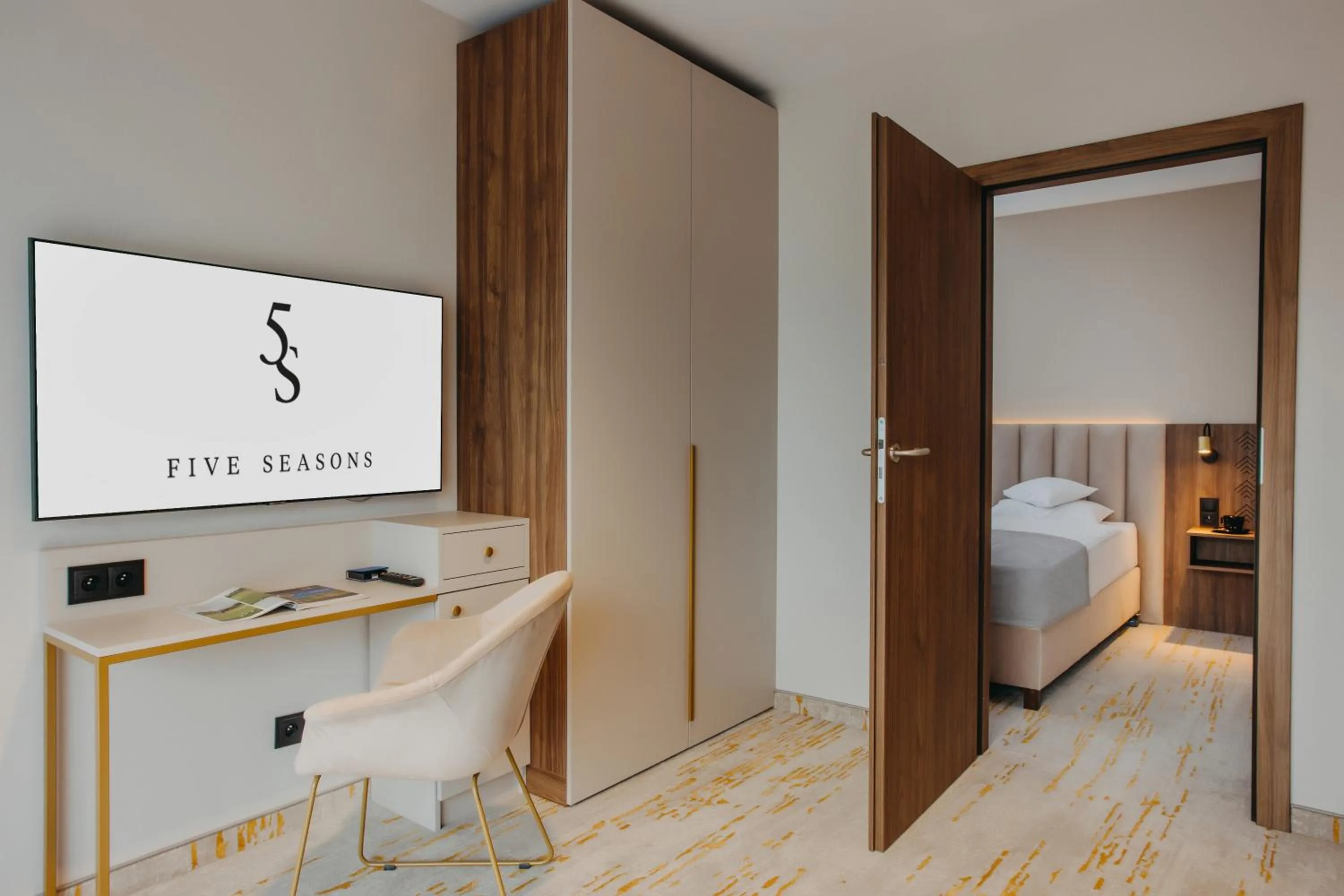 TV and multimedia, Bed in Five Seasons Szklarska Poręba