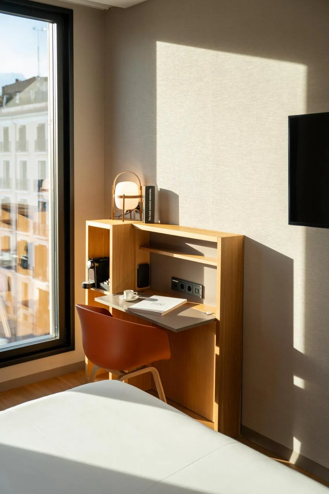 Seating area, Bed in Ocean Drive Madrid