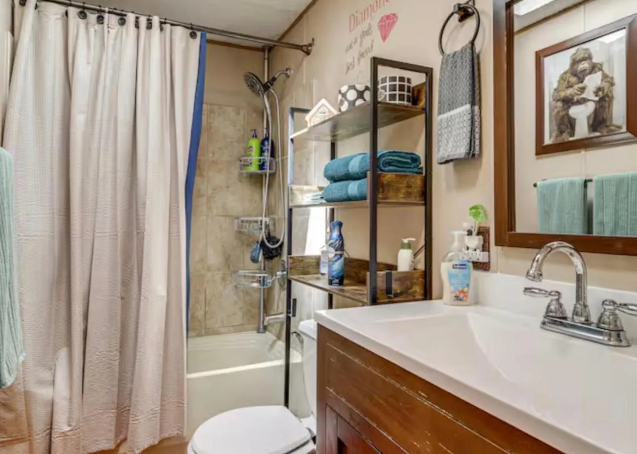 Private Pet Friendly Home Near Exotic Deer Farm Close to Pigeon Forge, Gatlinburg TN