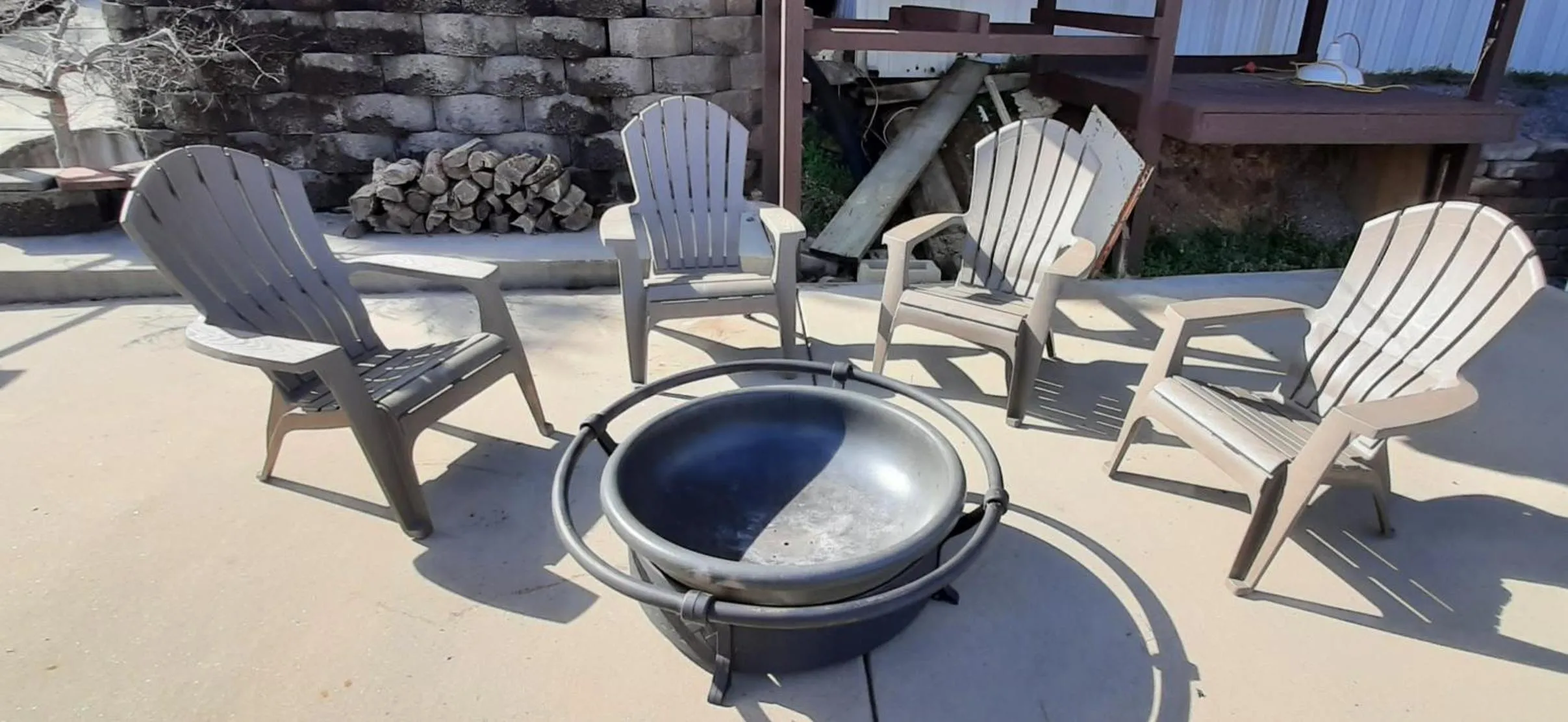Patio in Private Pet Friendly Home Near Exotic Deer Farm Close to Pigeon Forge, Gatlinburg TN