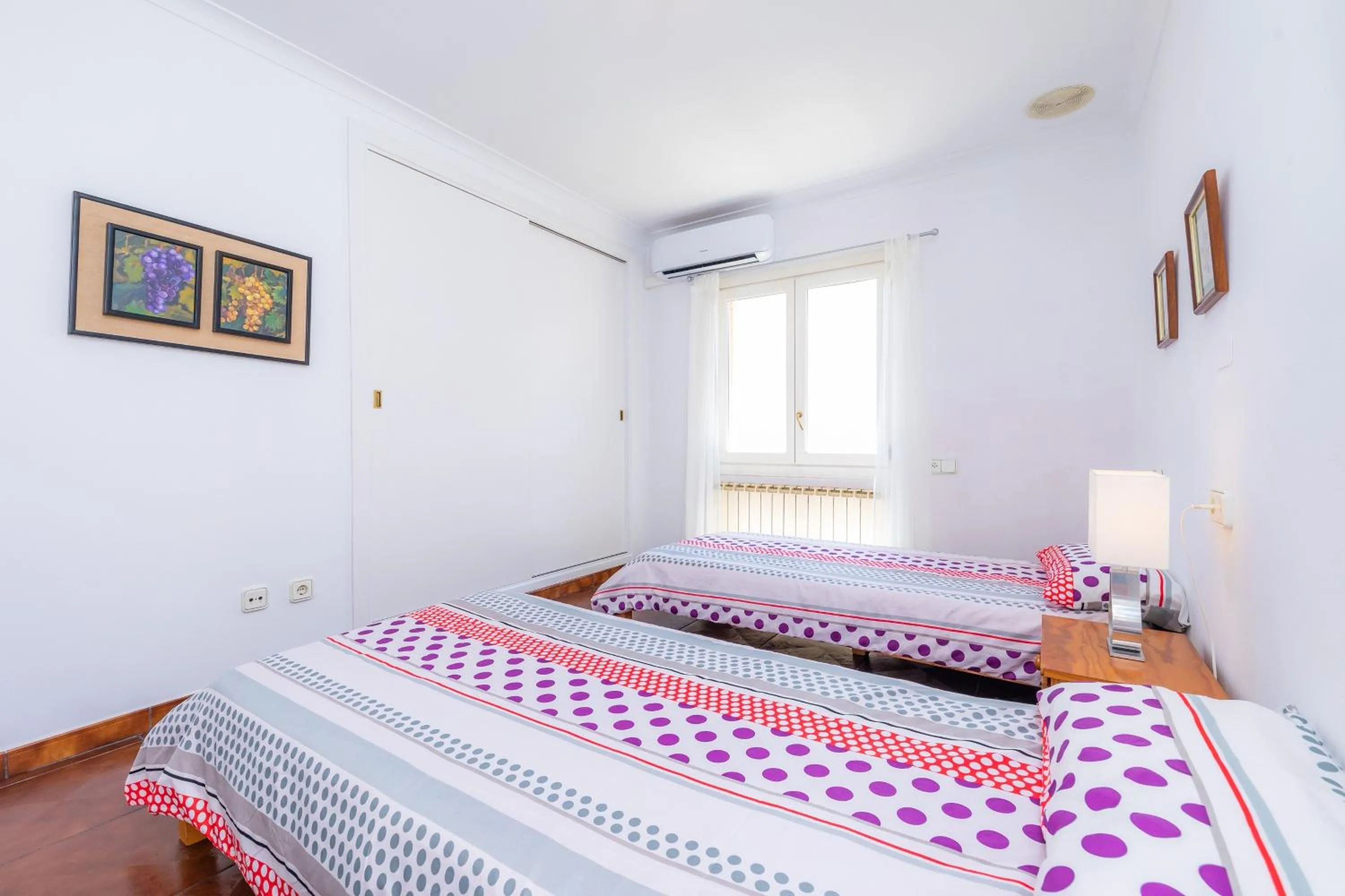 Property building, Bed in Villa Paca