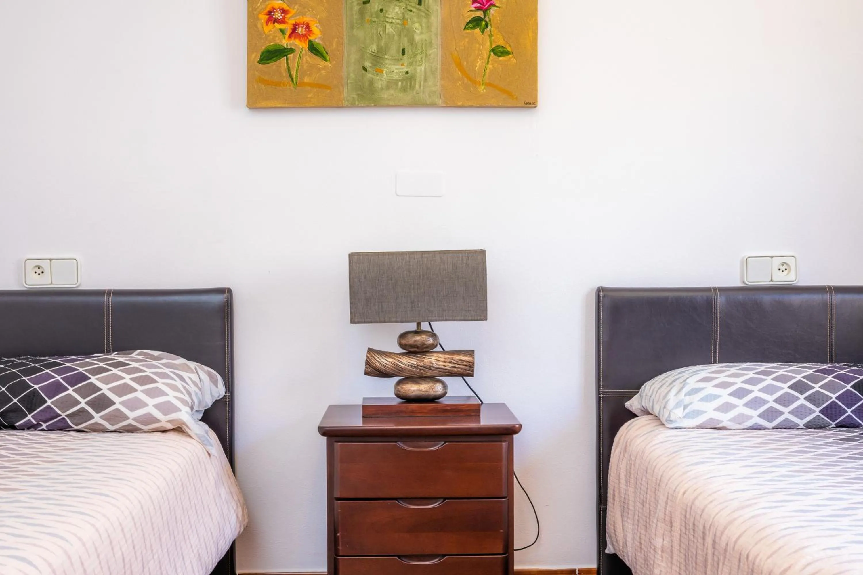 Living room, Bed in Villa Paca