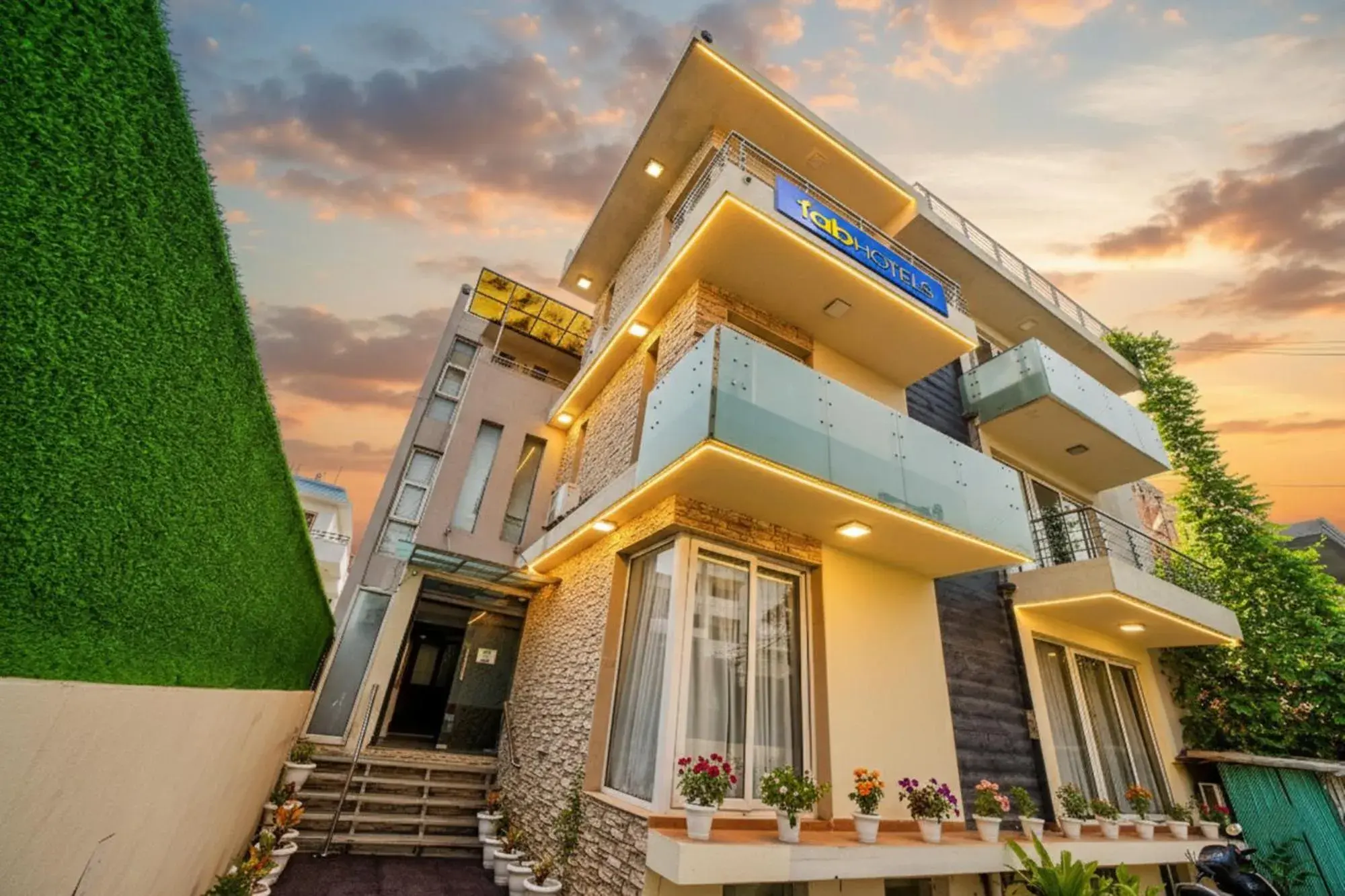 Property building in FabHotel Rivlet Property building in FabHotel Rivlet