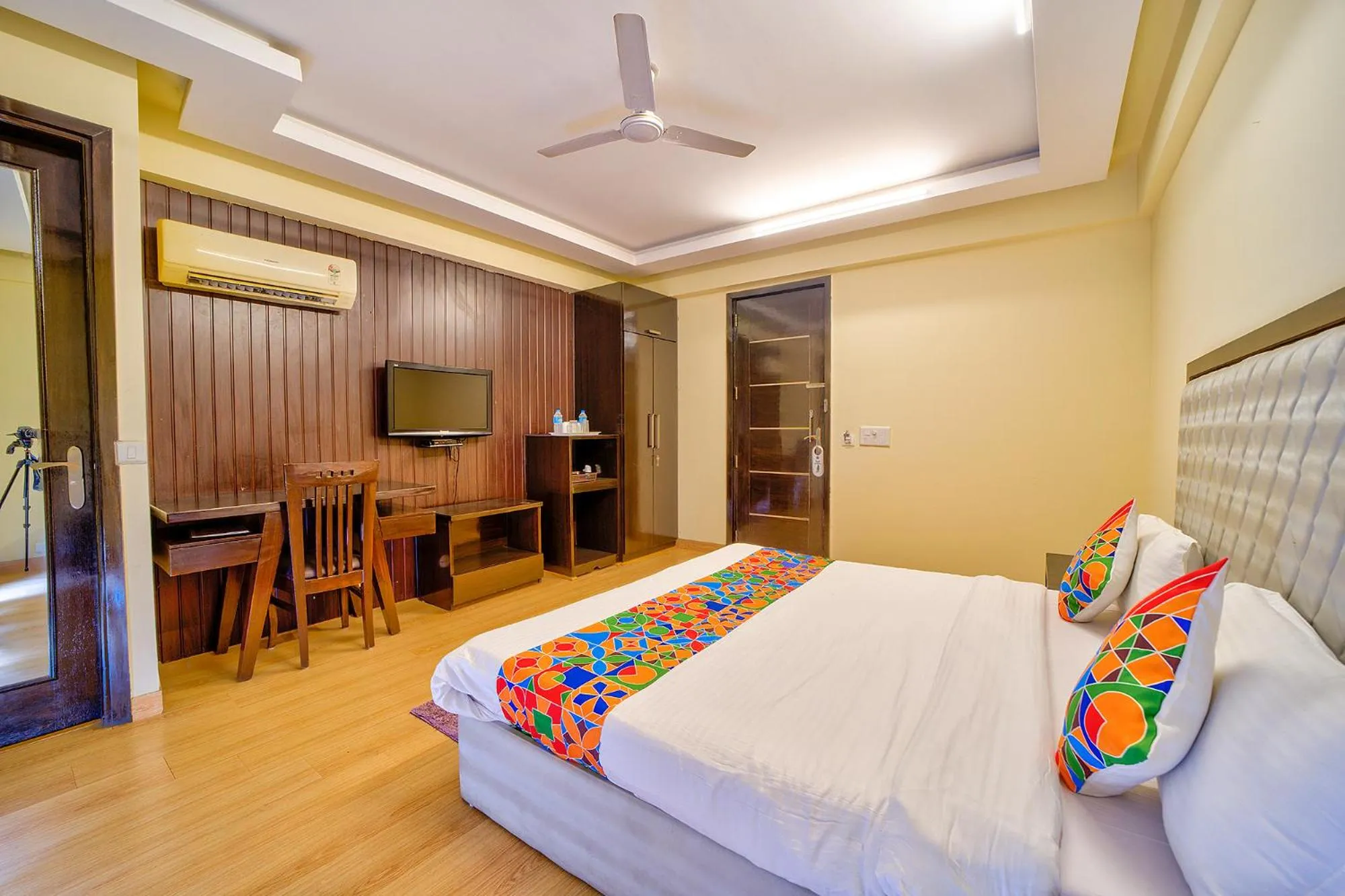 TV and multimedia, Bed in FabHotel Rivlet