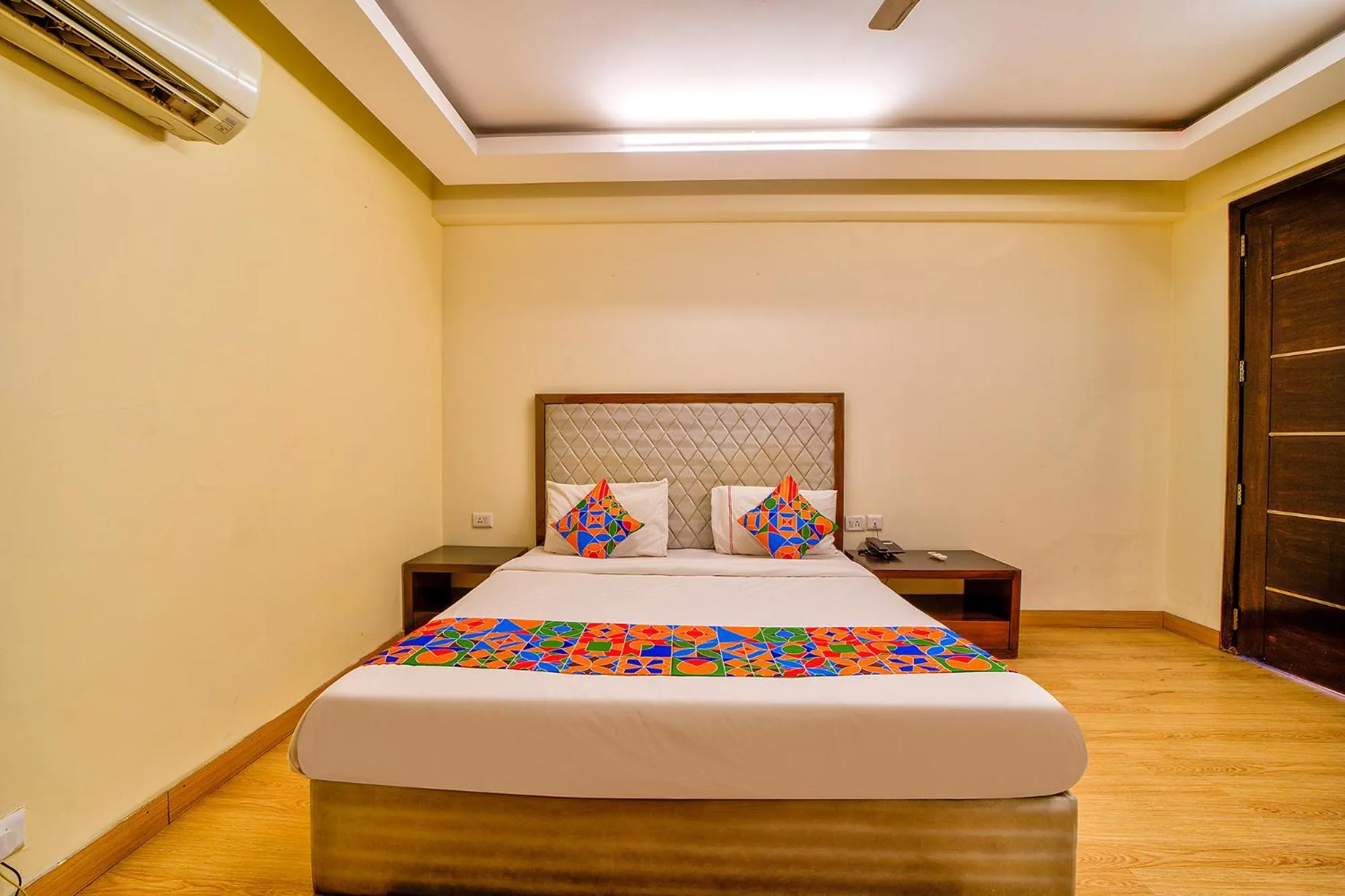 Bed in FabHotel Rivlet