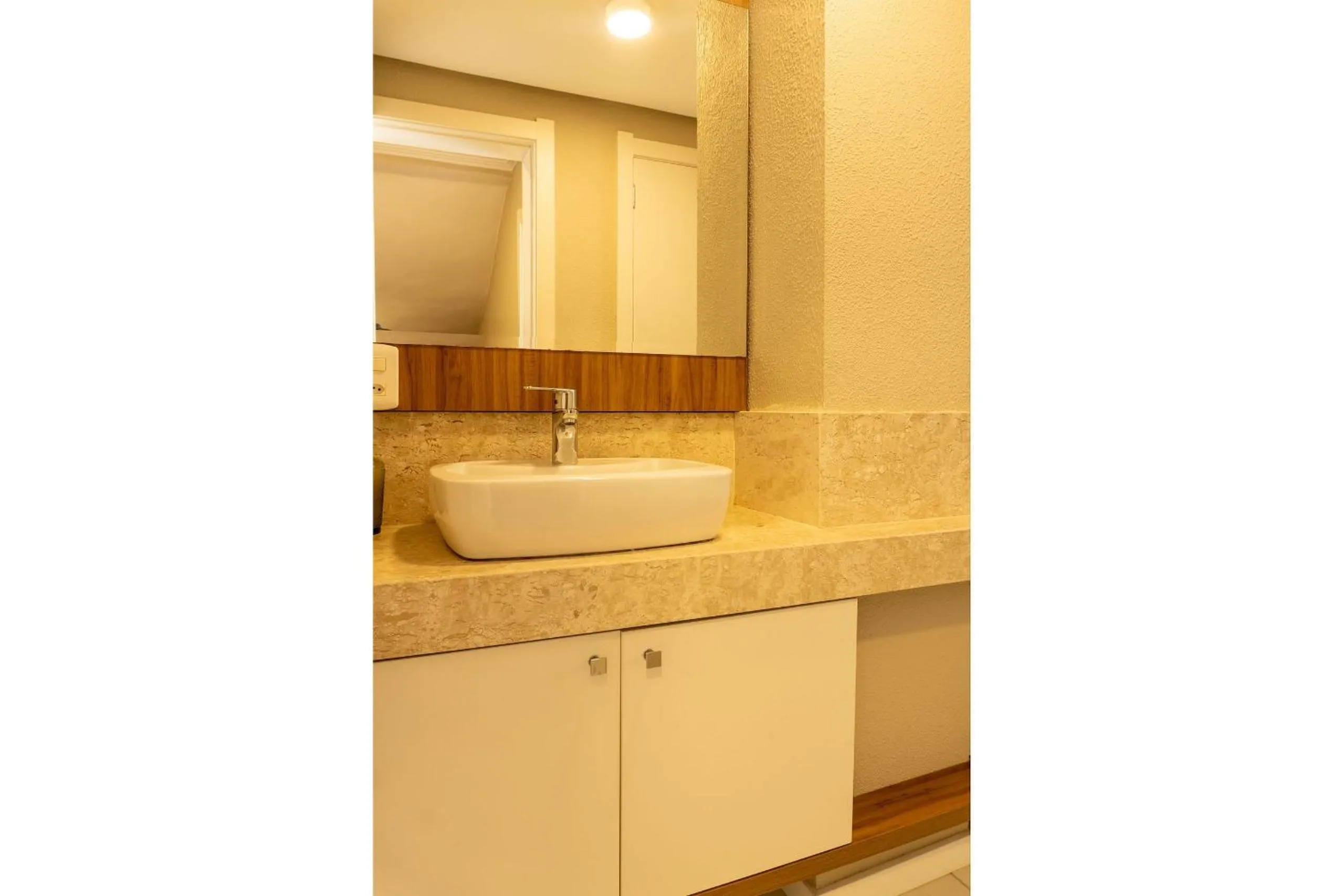 Toilet in Charme e Conforto em Canela (Centro/3 dorm)