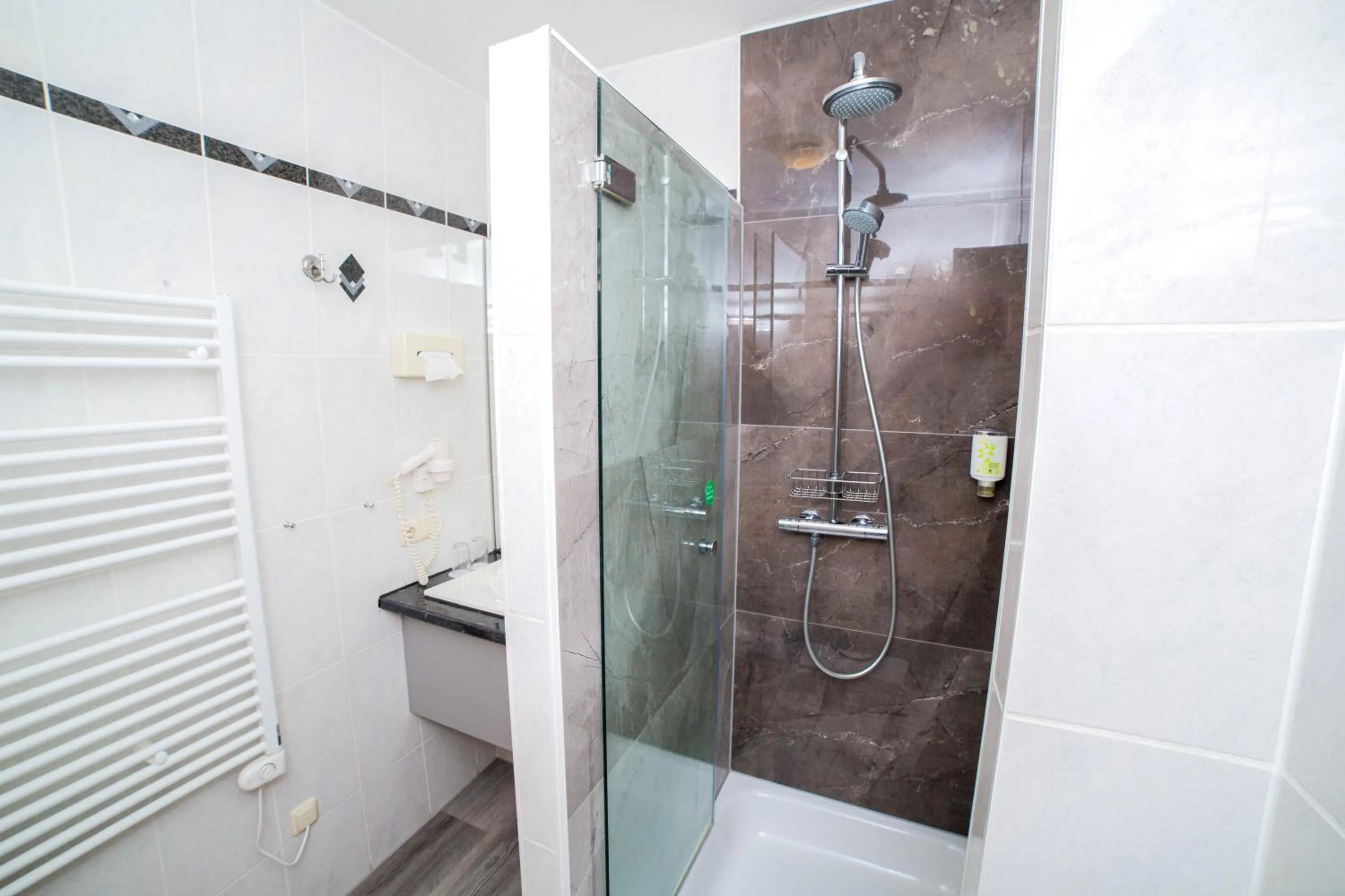 Shower in Hotel Opal