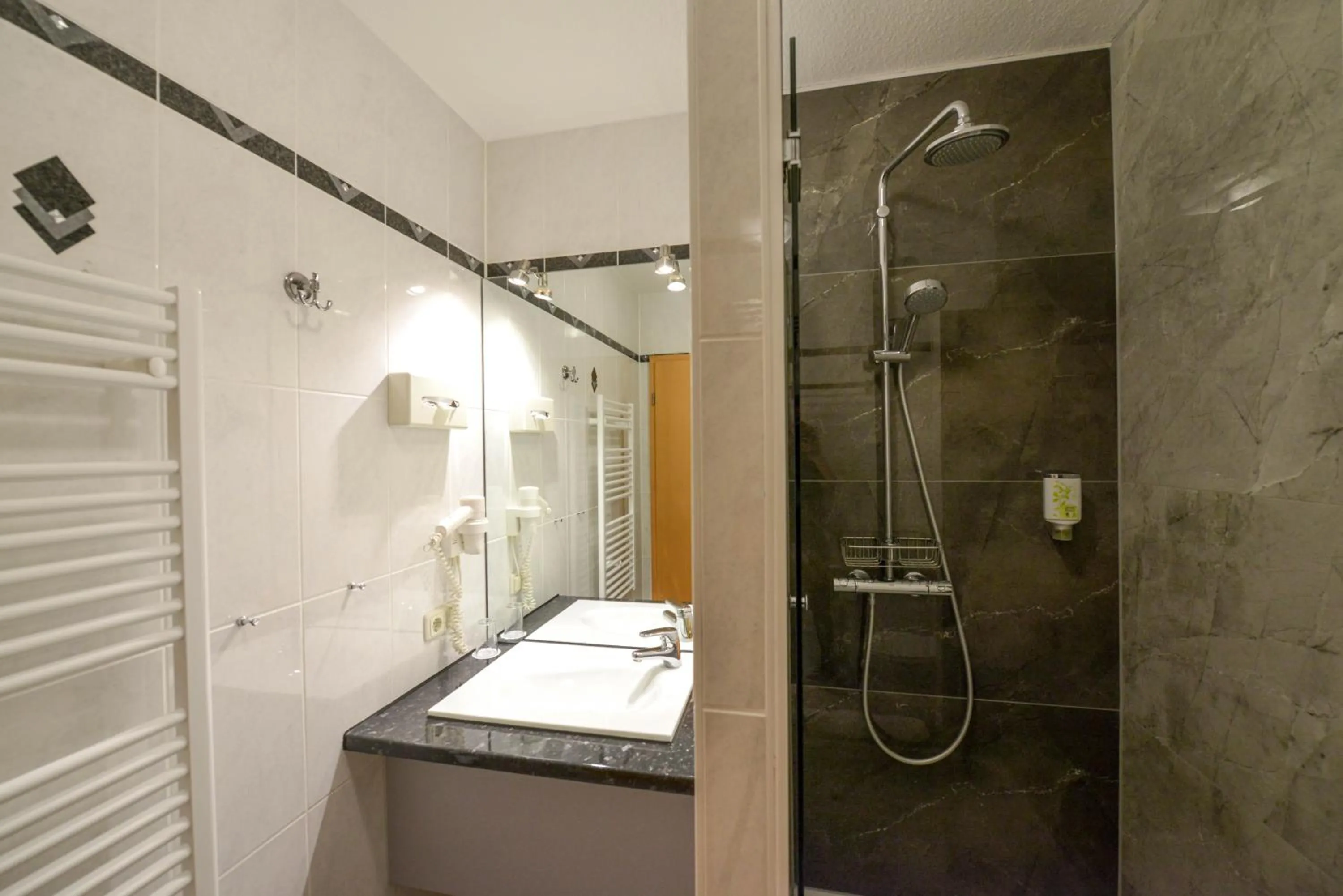 Shower in Hotel Opal