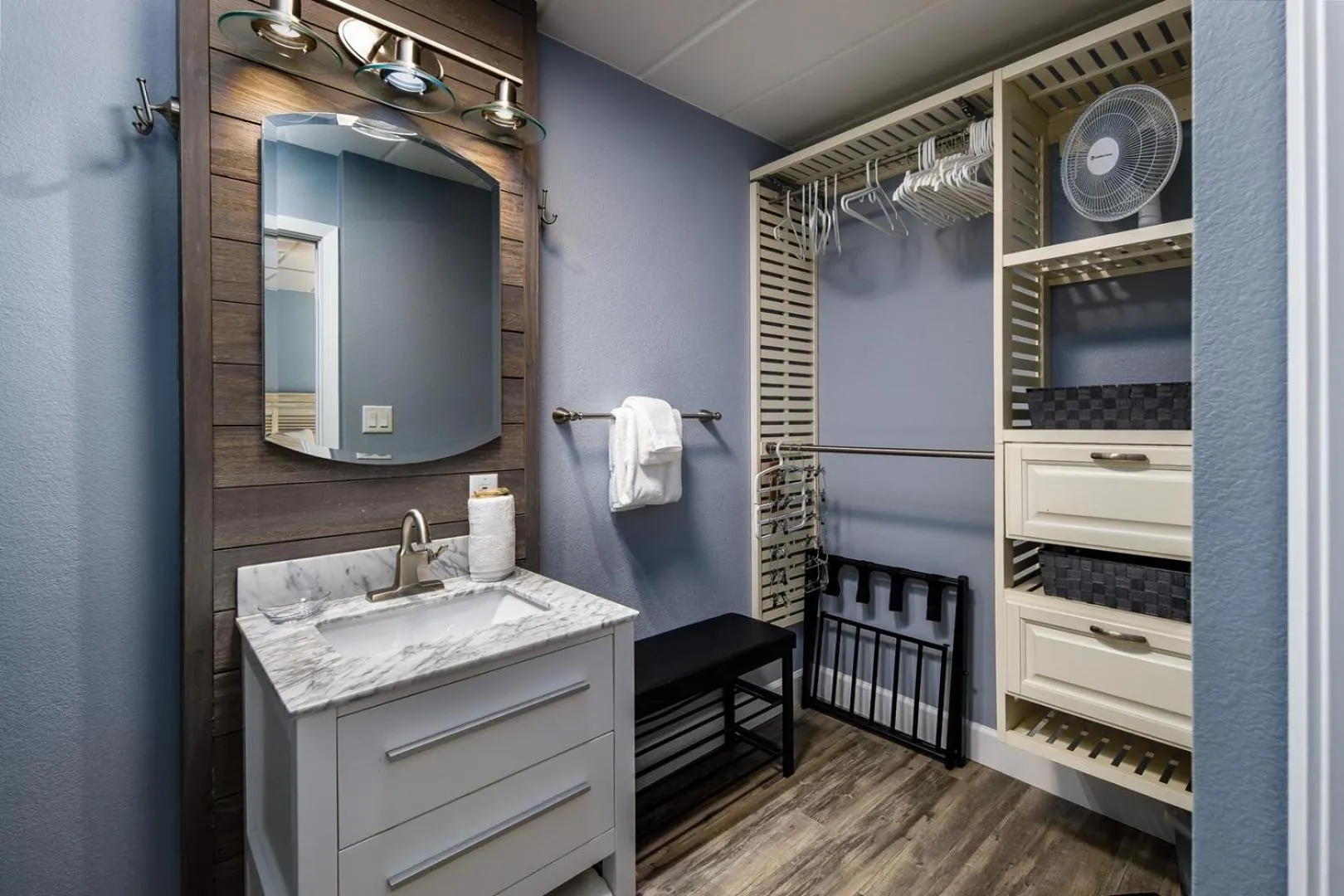 Bed in Seaspray Condos 210D