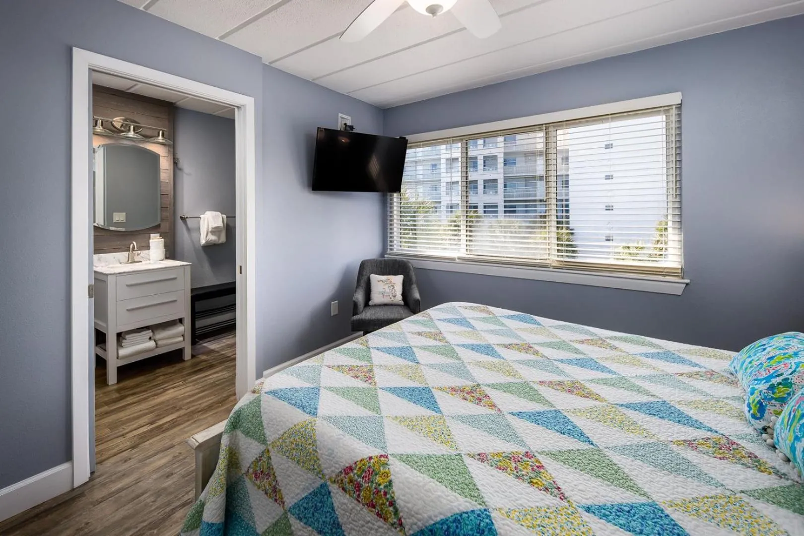 Bed in Seaspray Condos 210D