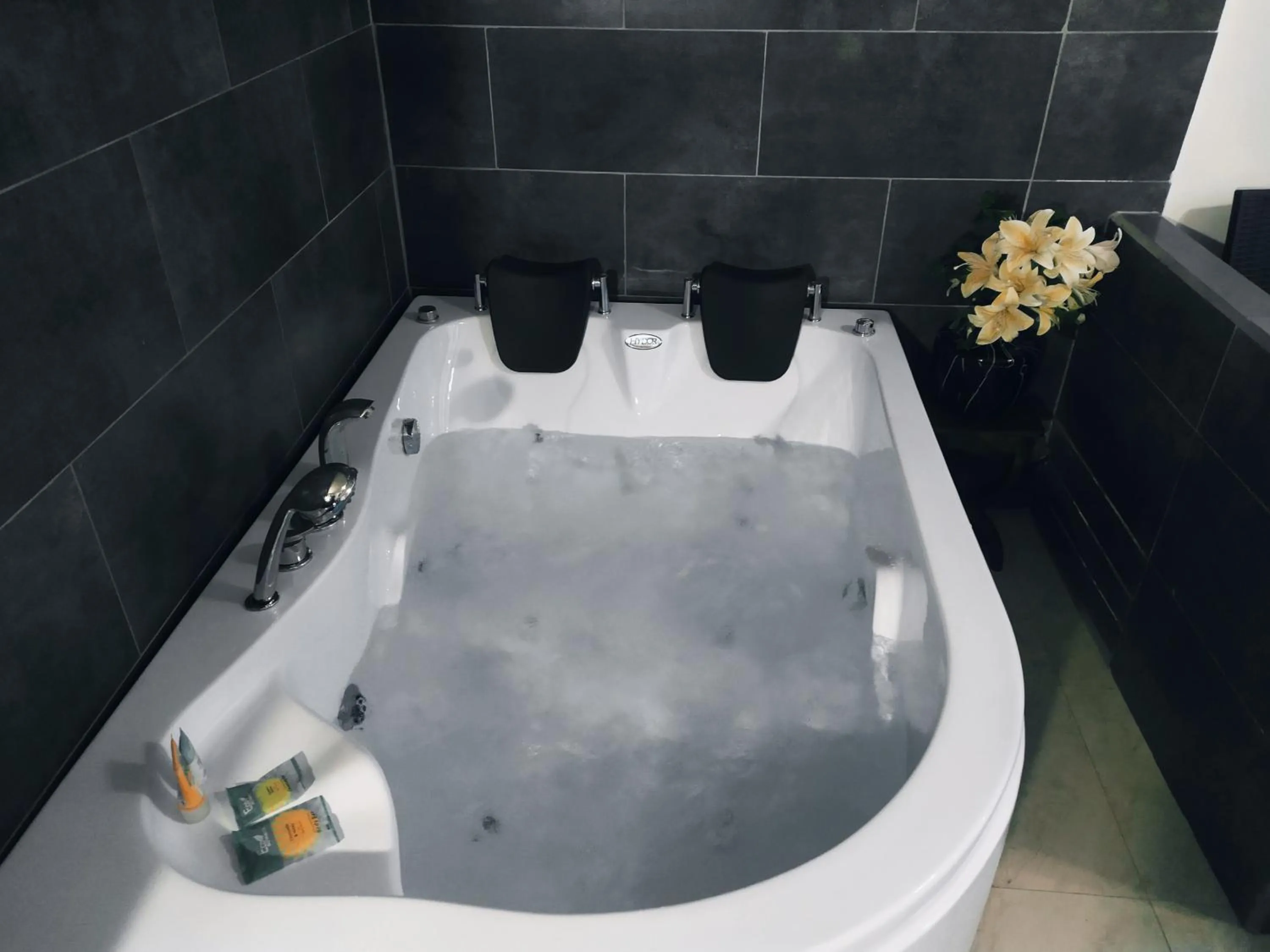 Hot Tub in Hostal Ajavi del Sur