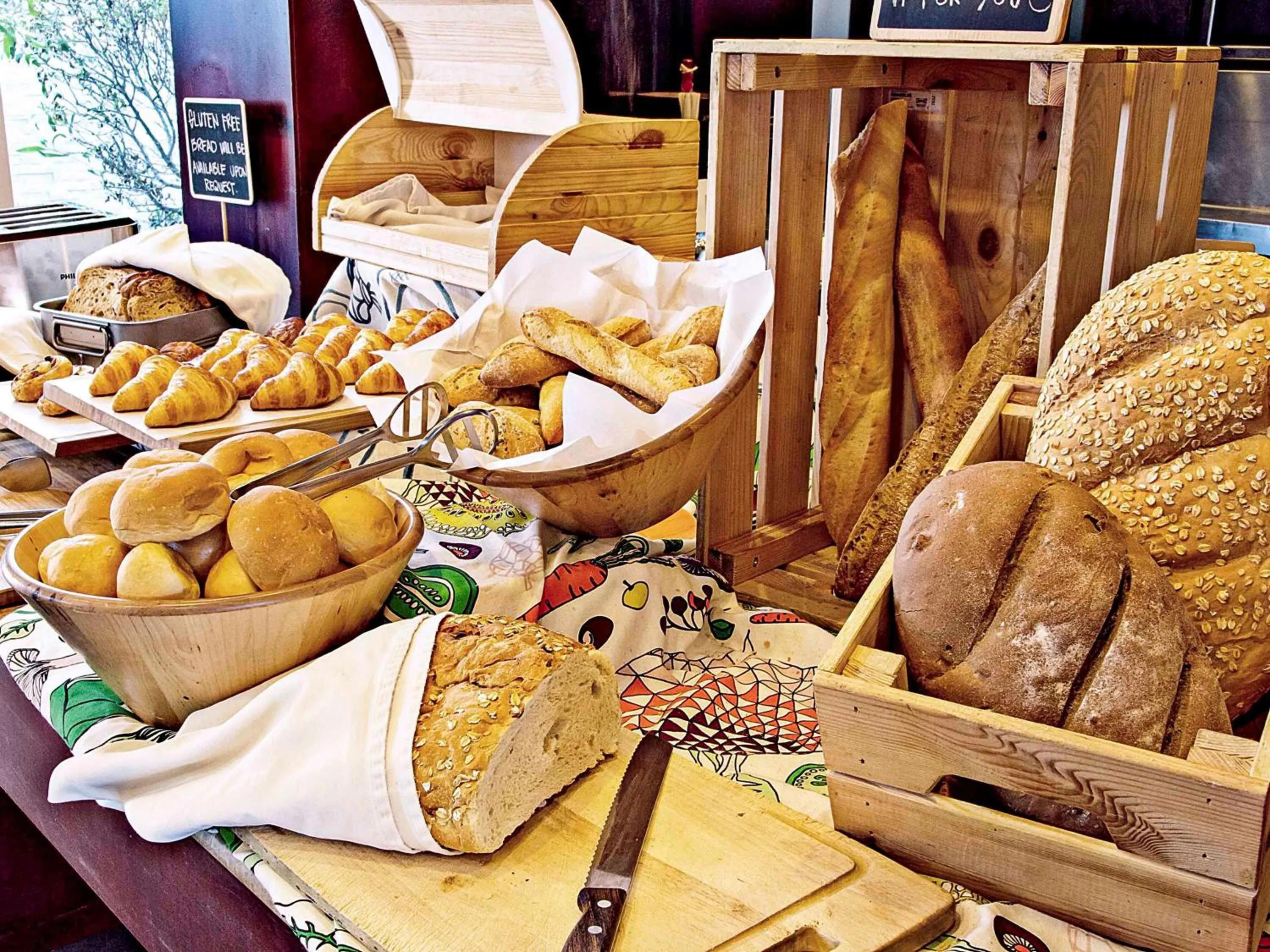 Restaurant/places to eat in ibis Kuwait Salmiya