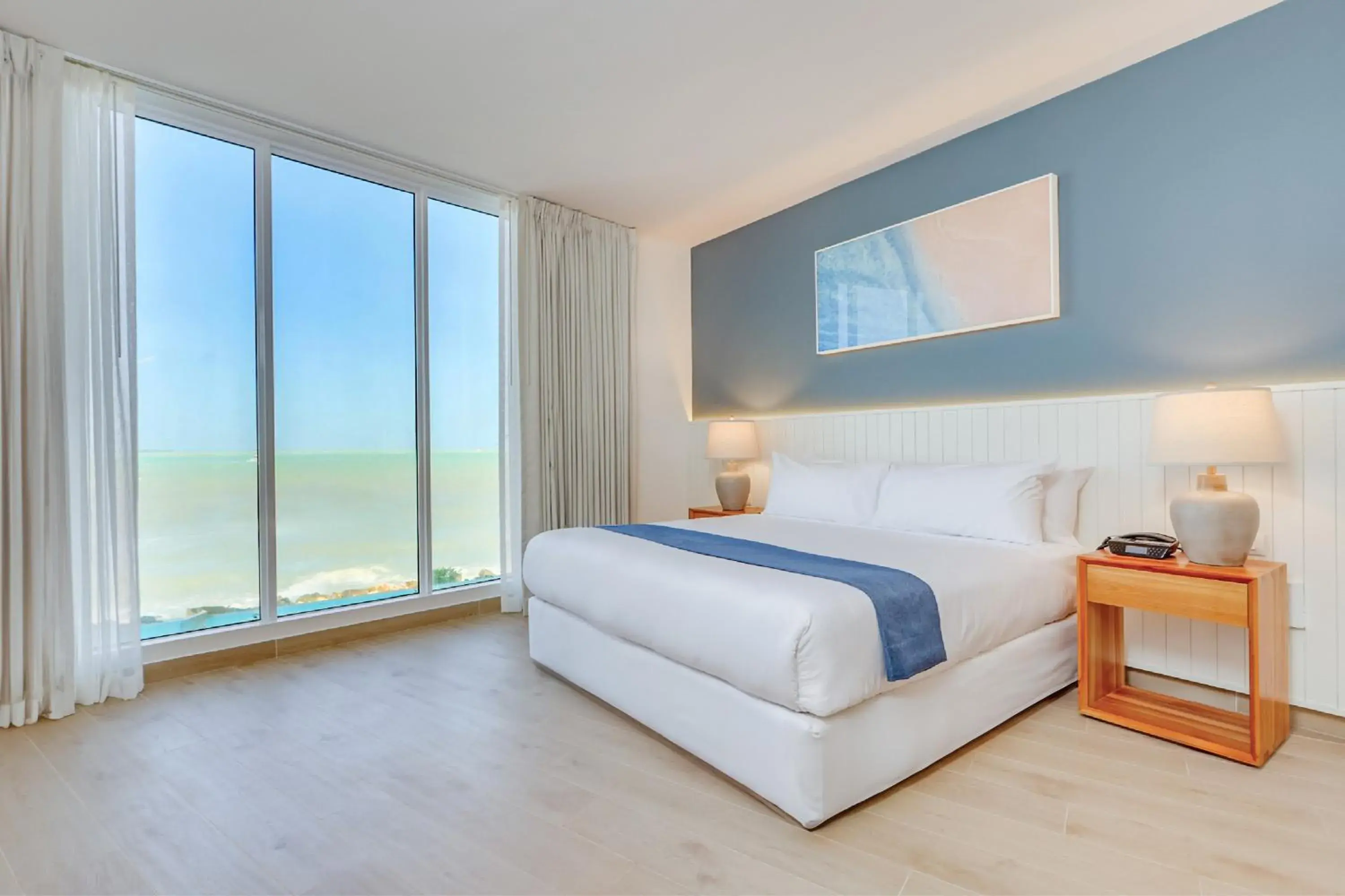 Seaview Premium King Room in Fort George Hotel and Spa Seaview Premium King Room in Fort George Hotel and Spa