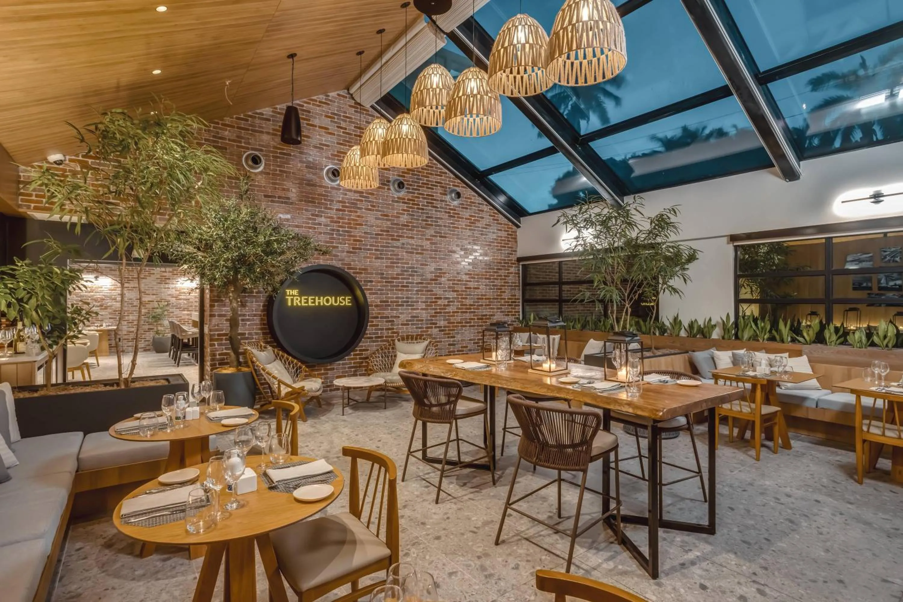 Restaurant/places to eat in Fort George Hotel and Spa