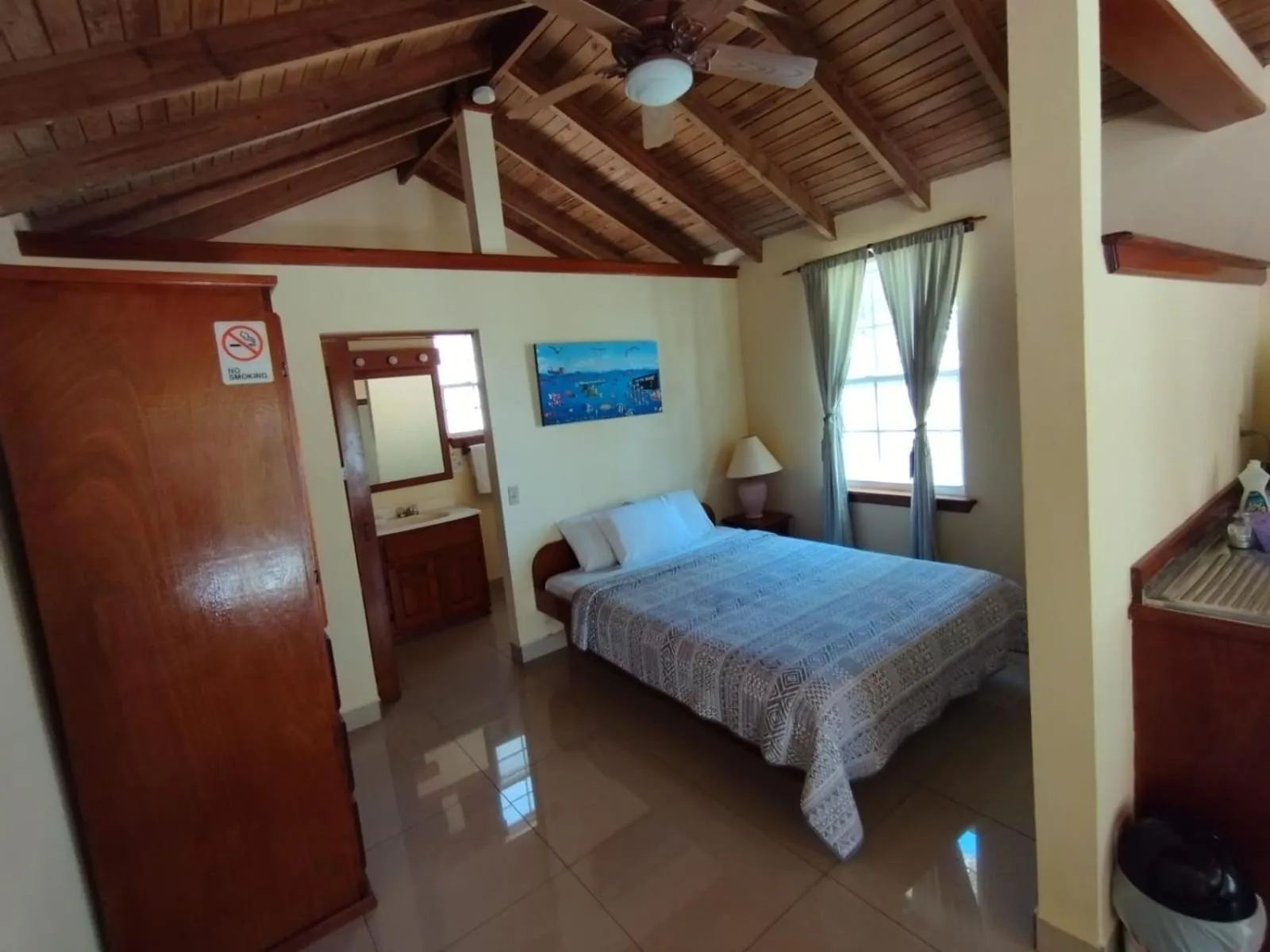 Bedroom, Bed in Royal Caribbean Resort