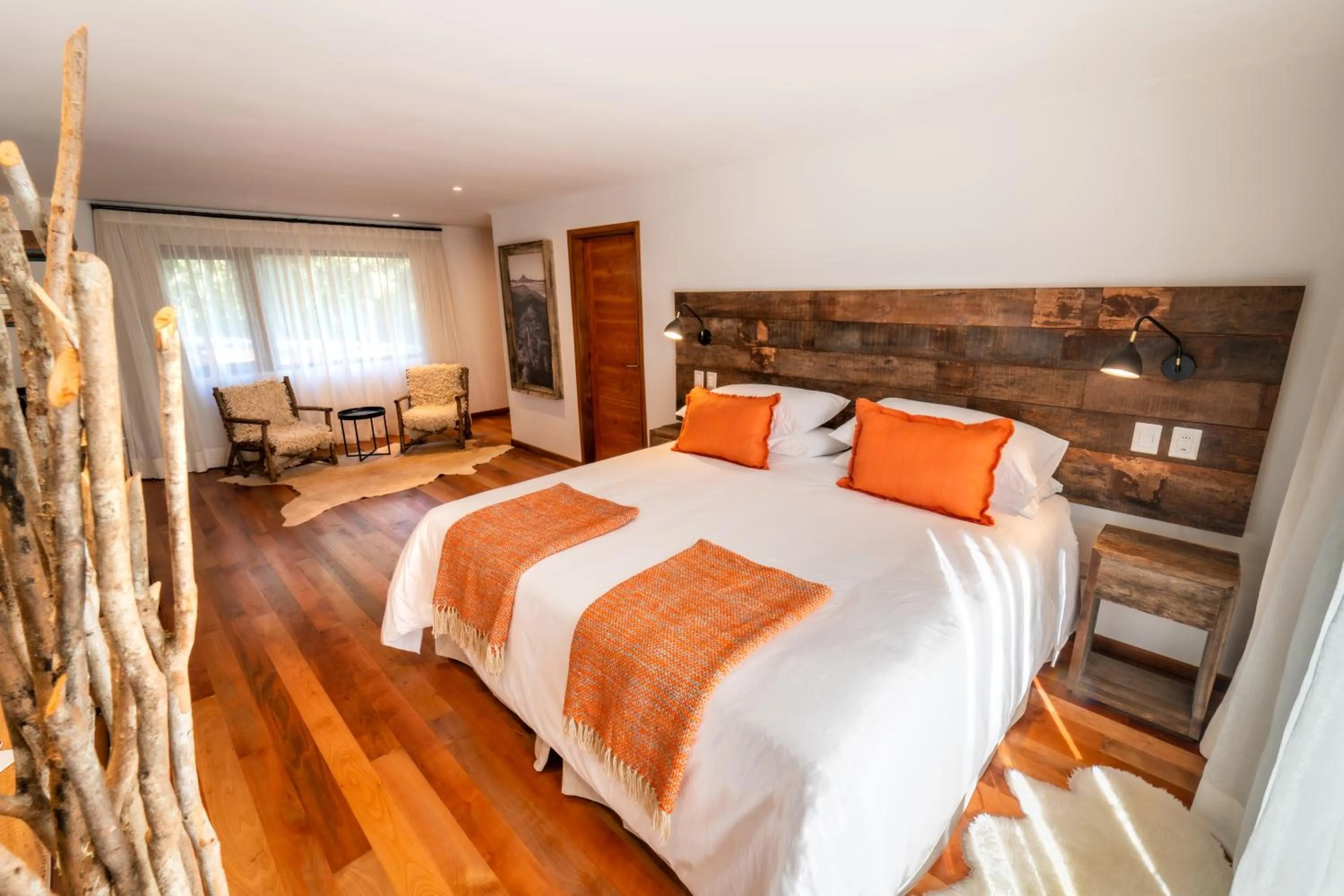 Photo of the whole room, Bed in Rakau Lodge