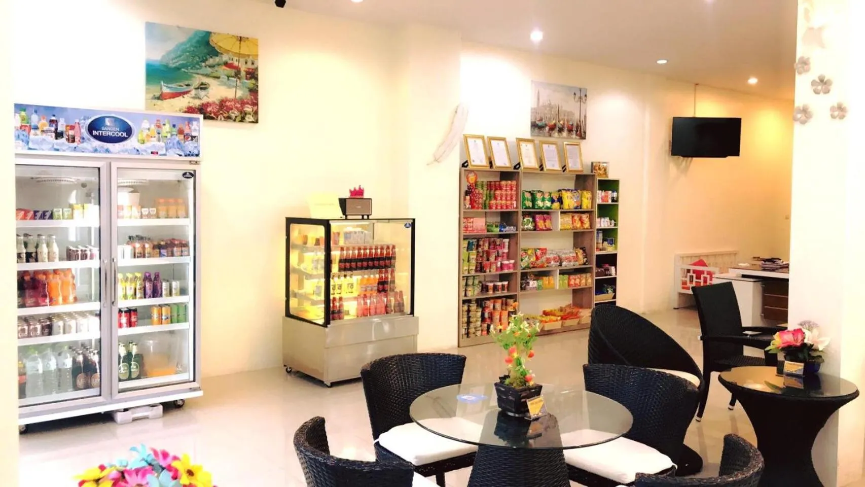 Lobby or reception in Supachai Inn