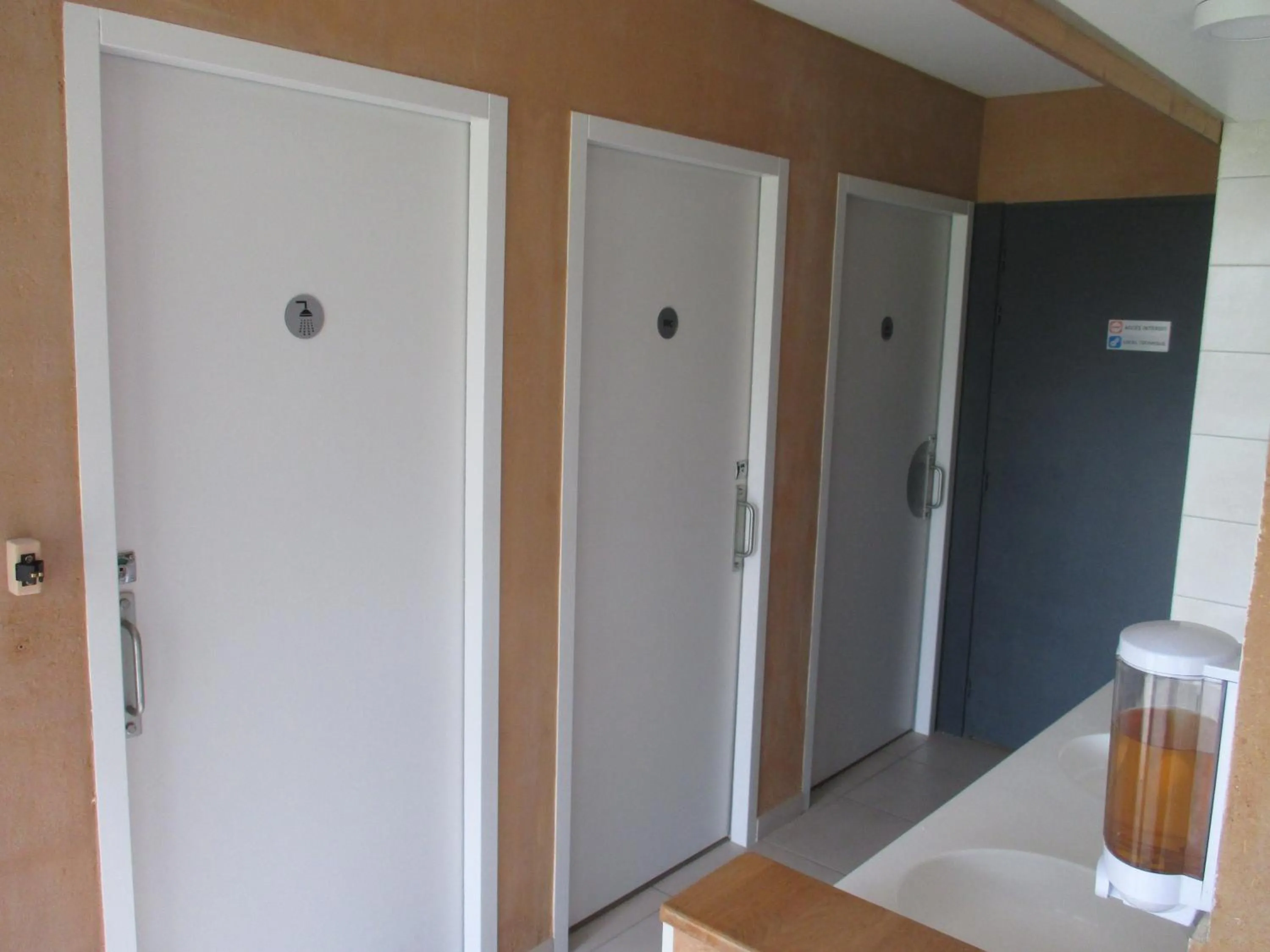 Bathroom in Le Baugyte - Gite de GROUPE - 14 lits simples