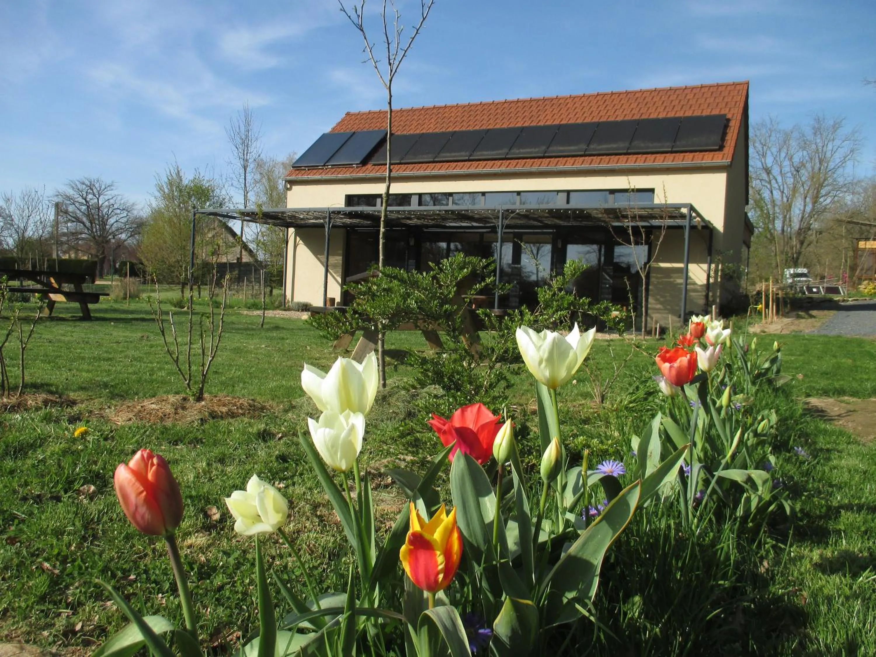 Property building in Le Baugyte - Gite de GROUPE - 14 lits simples