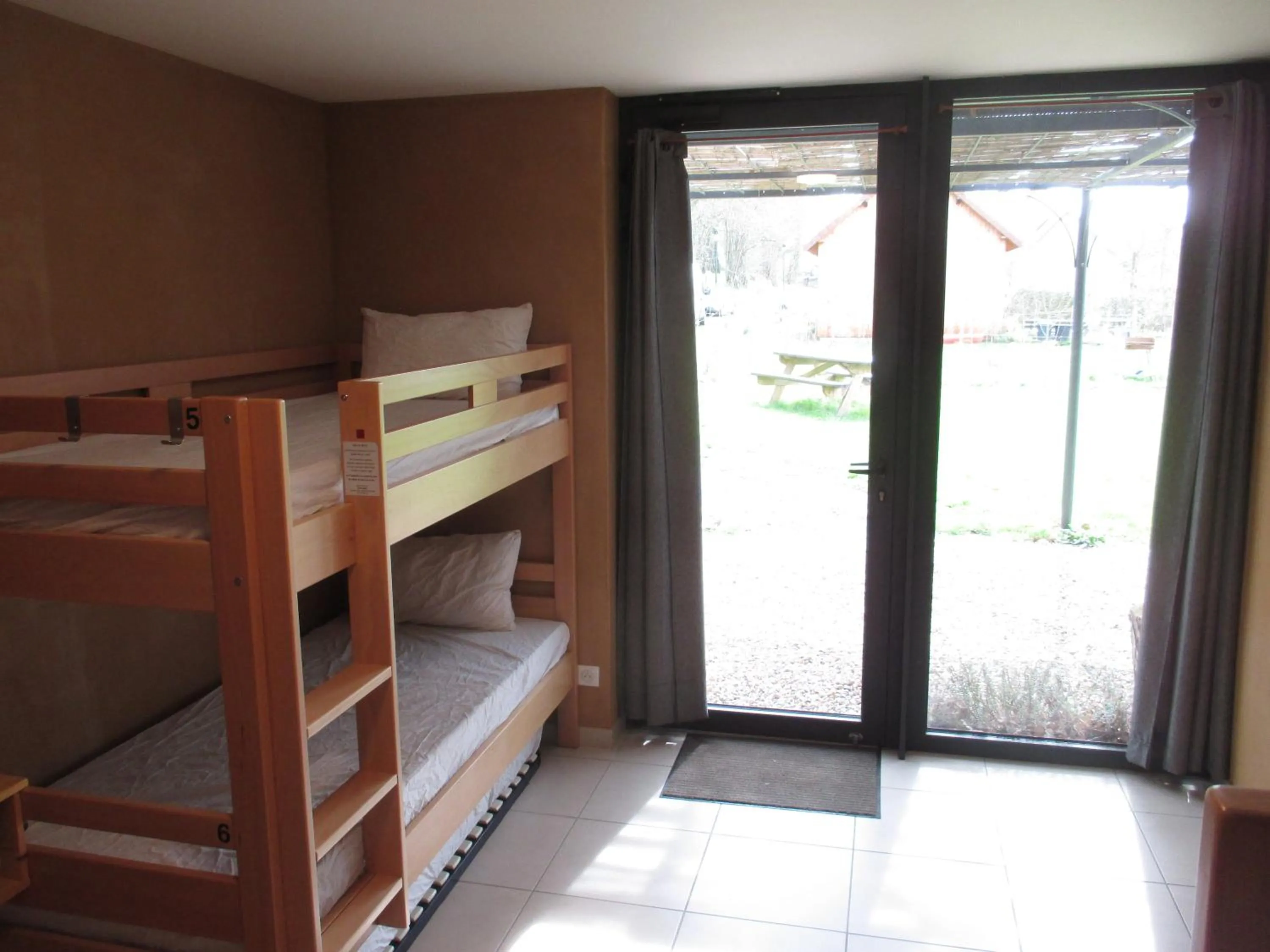 Bed in Le Baugyte - Gite de GROUPE - 14 lits simples