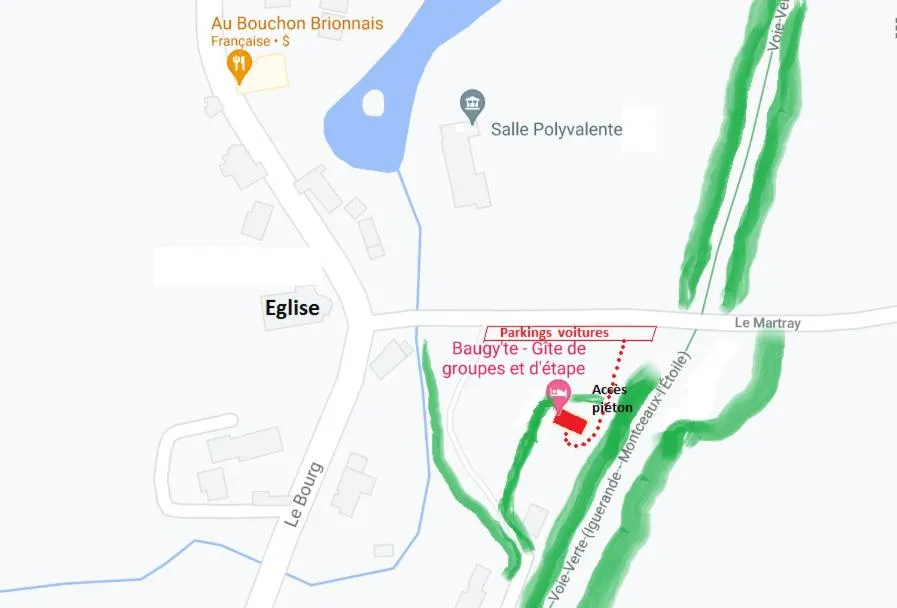 Parking in Le Baugyte - Gite de GROUPE - 14 lits simples