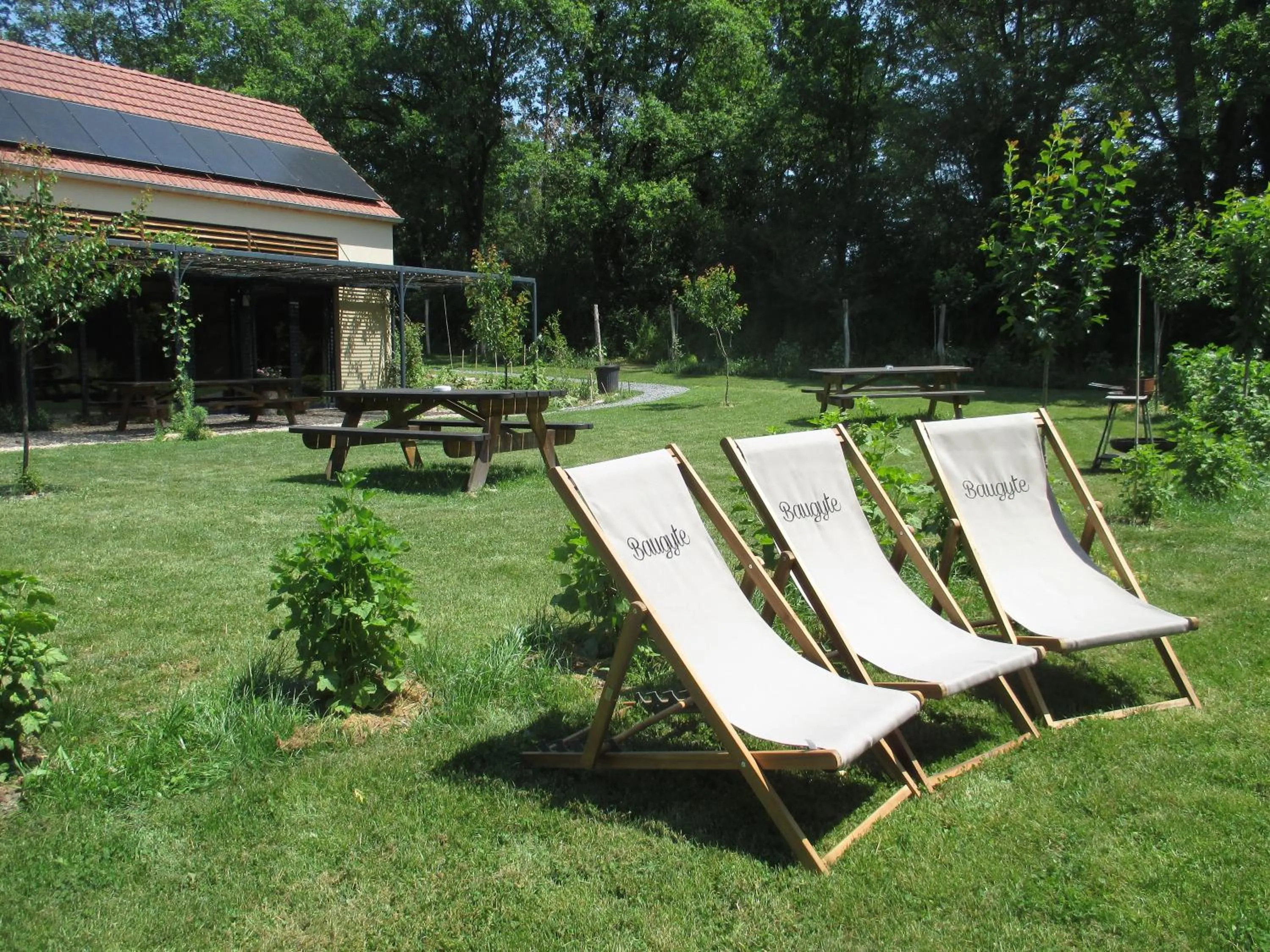 Day in Le Baugyte - Gite de GROUPE - 14 lits simples