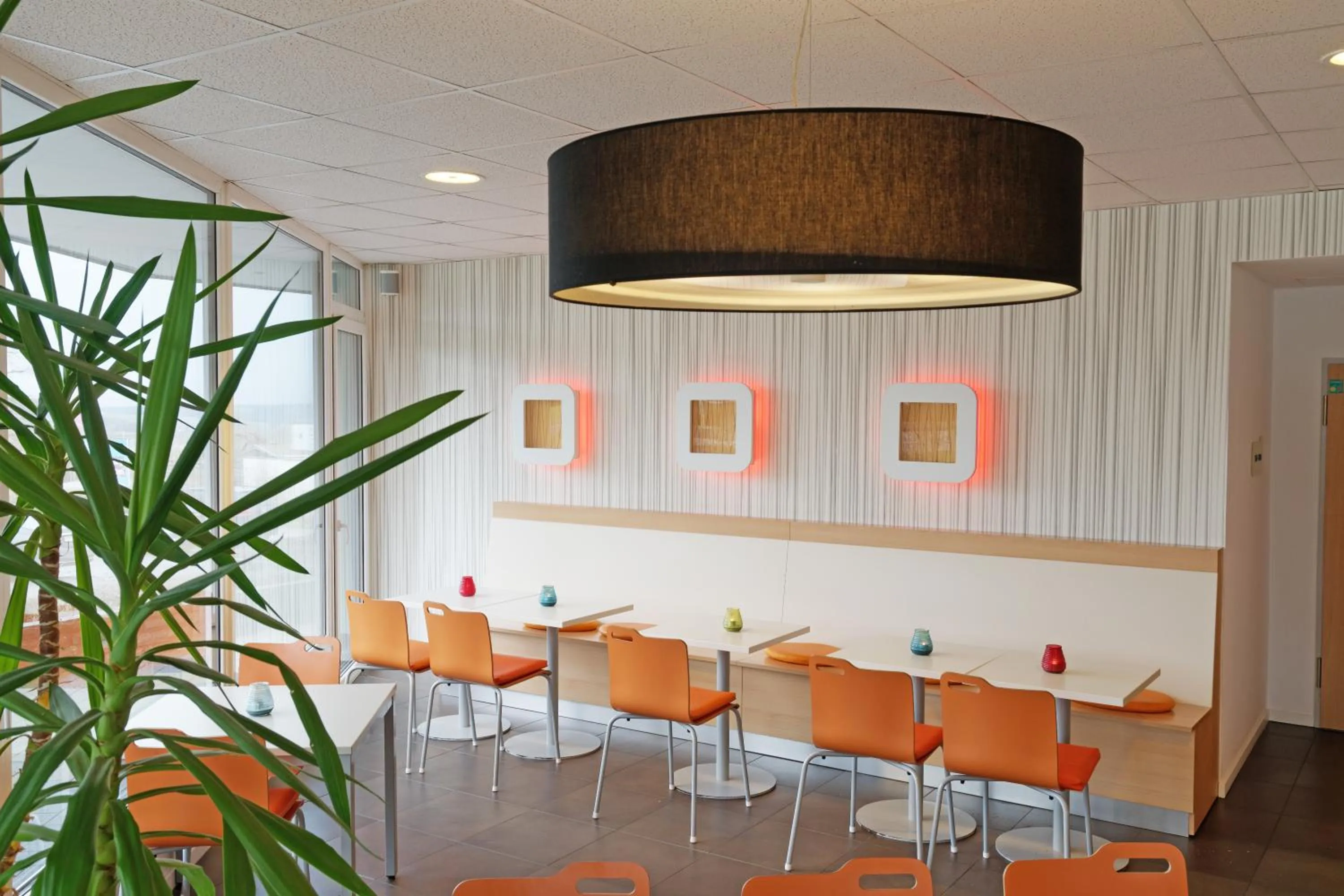 Restaurant/places to eat in ibis budget Hotel BONN SÜD Königswinter