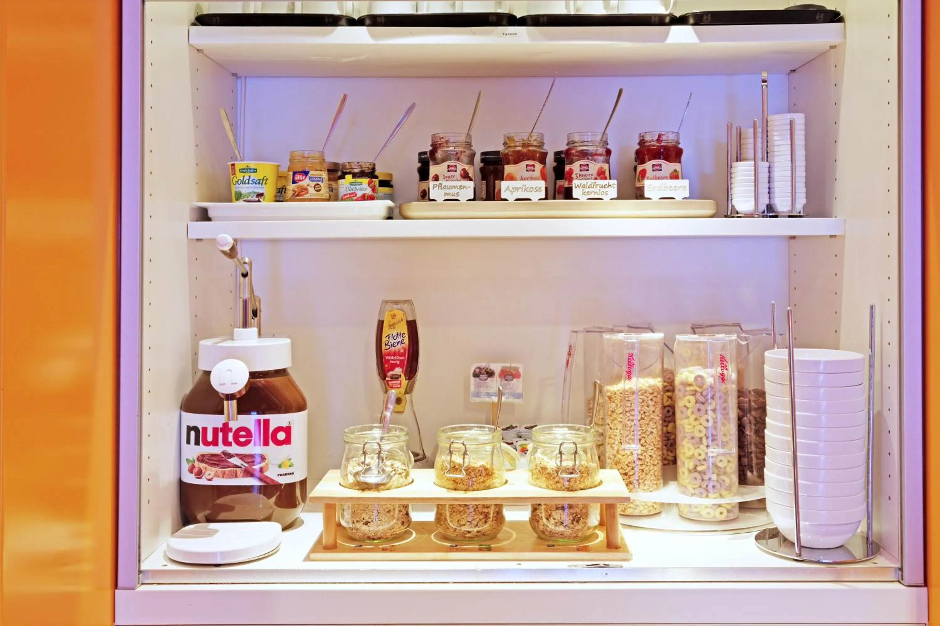 Restaurant/places to eat in ibis budget Hotel BONN SÜD Königswinter