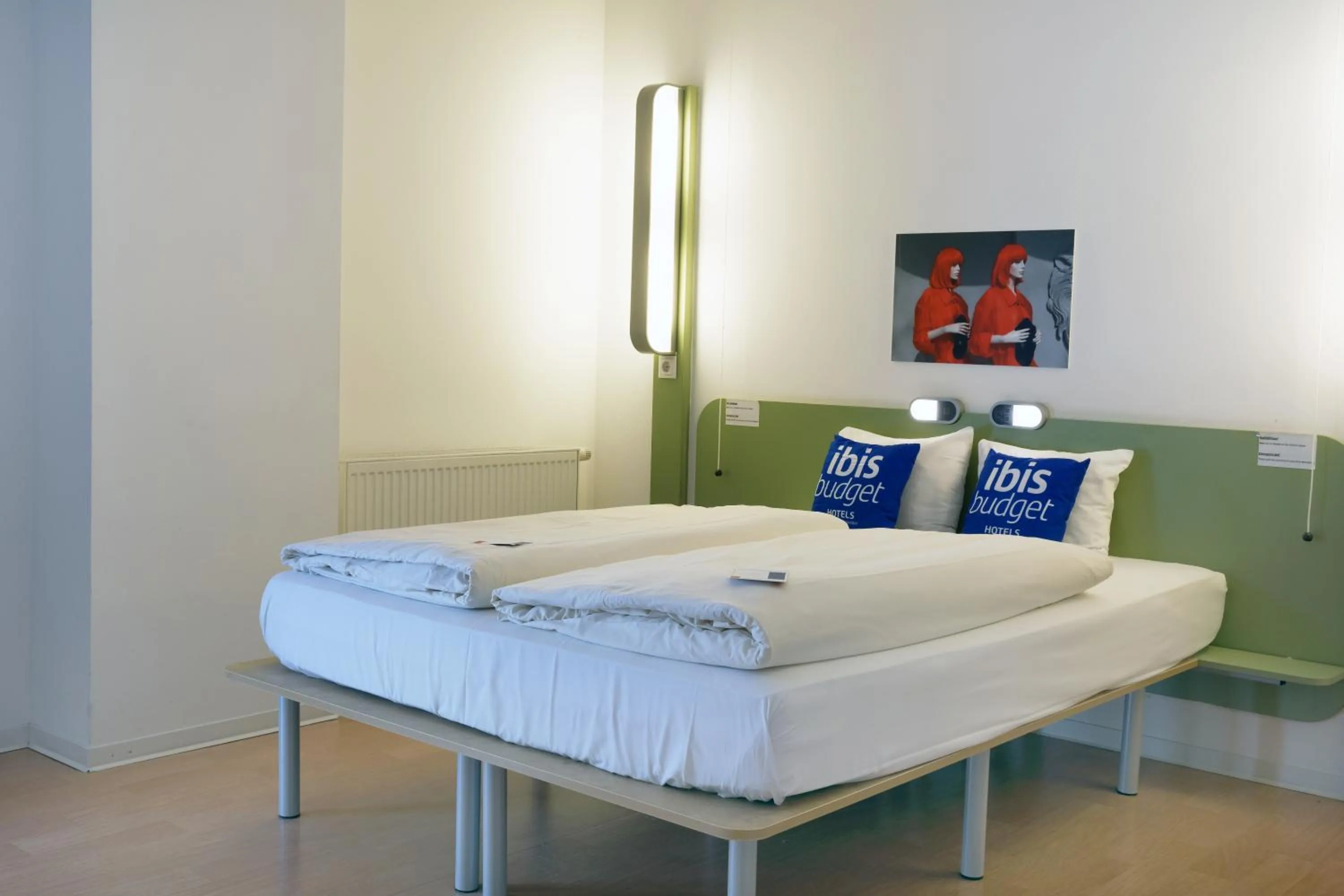 Bed in ibis budget Hotel BONN SÜD Königswinter