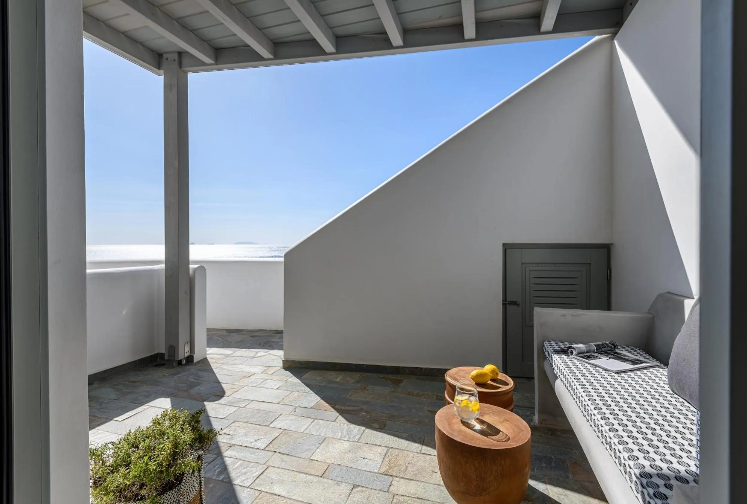 Balcony/Terrace in Remezzo Bayfront Suites