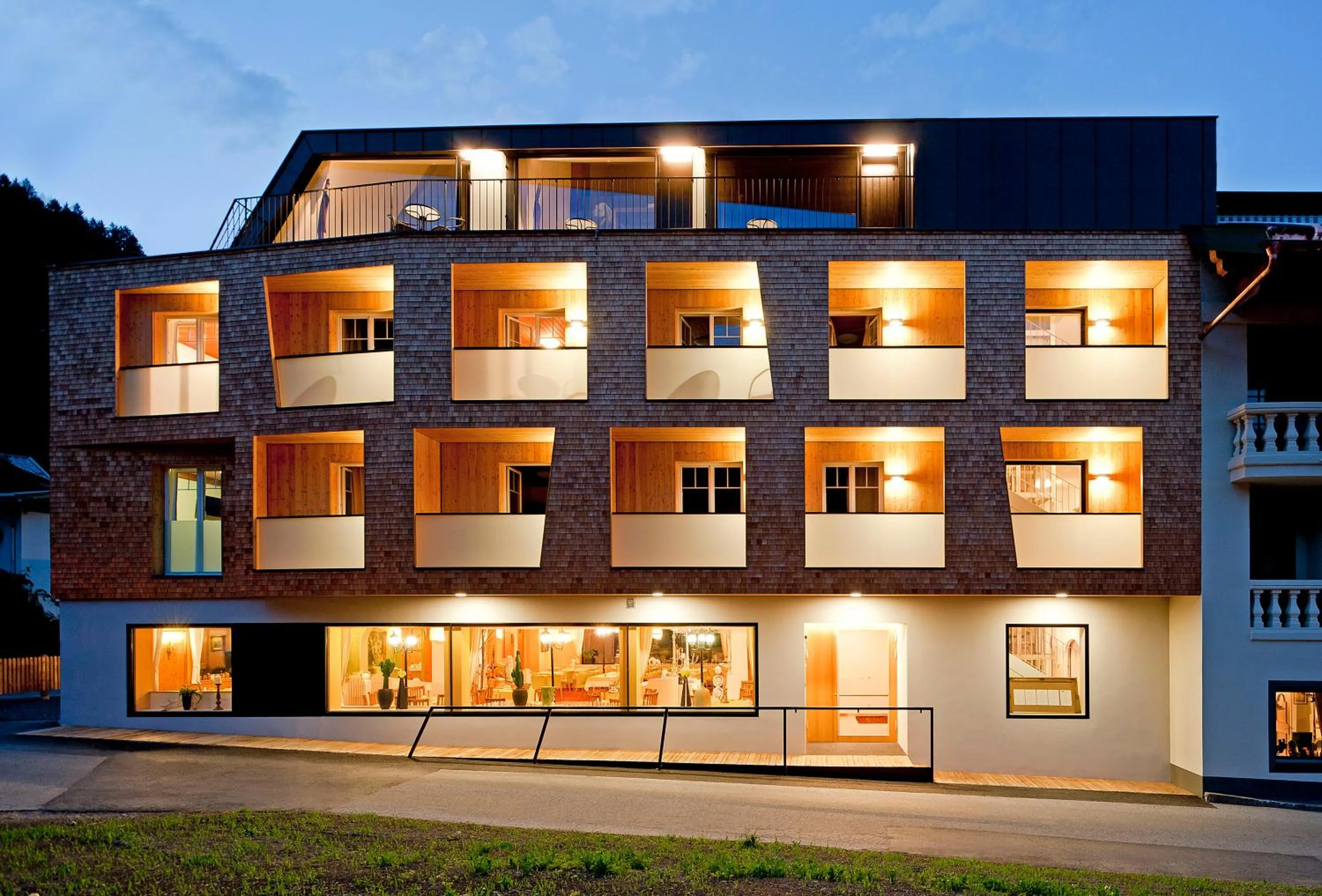 Facade/entrance in derNeuwirt