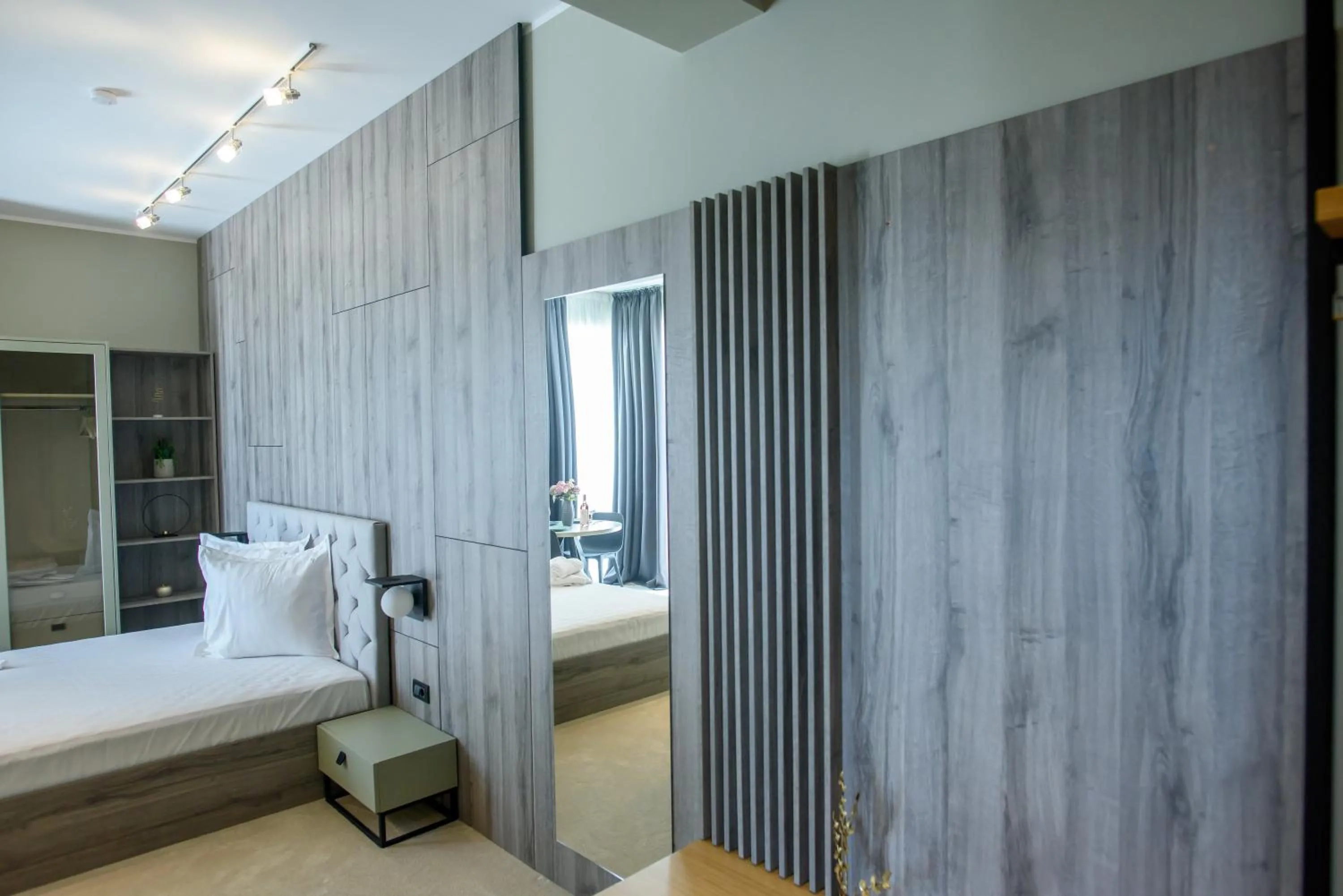 Photo of the whole room, Bed in Oreo Apart Hotel
