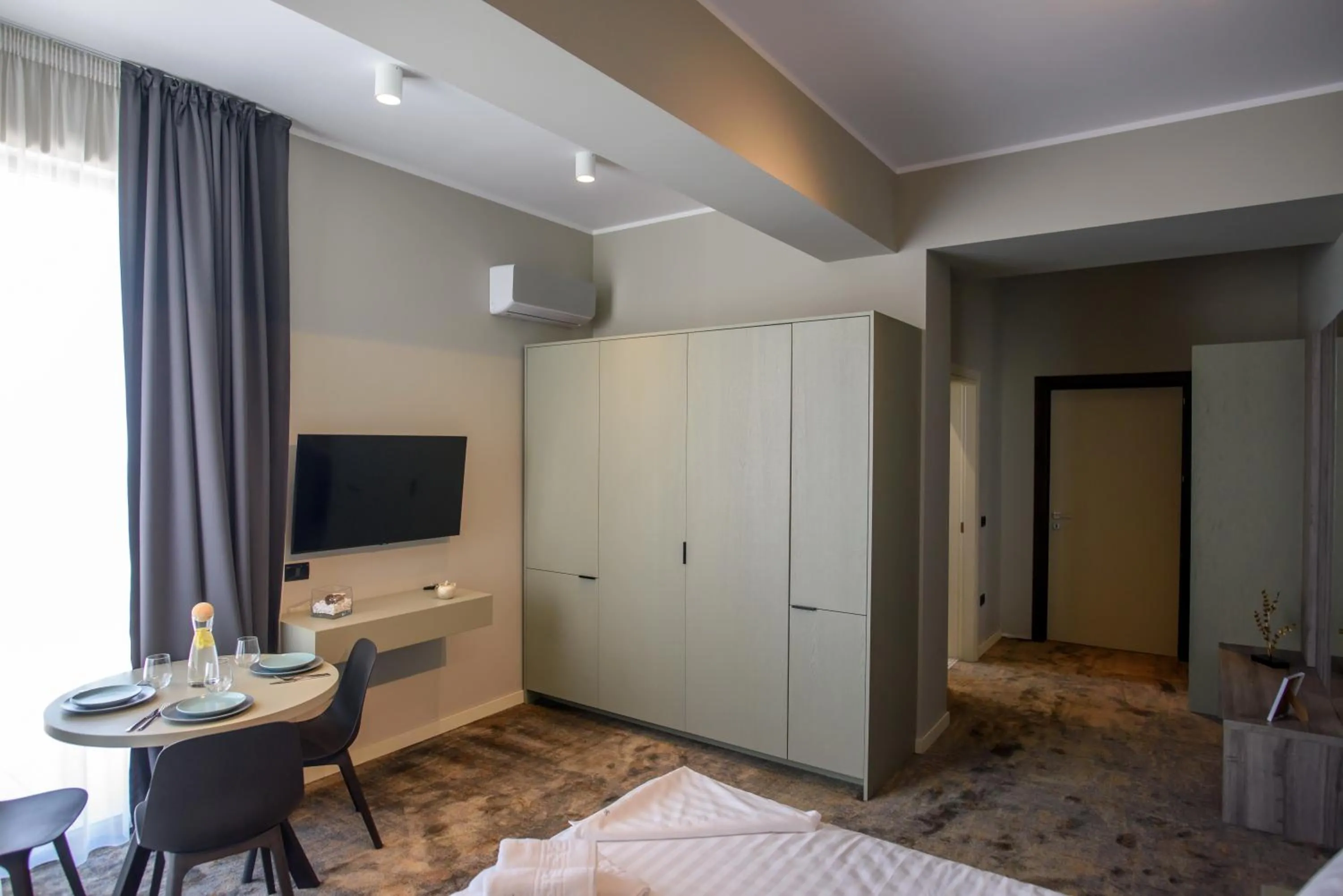 Bed in Oreo Apart Hotel