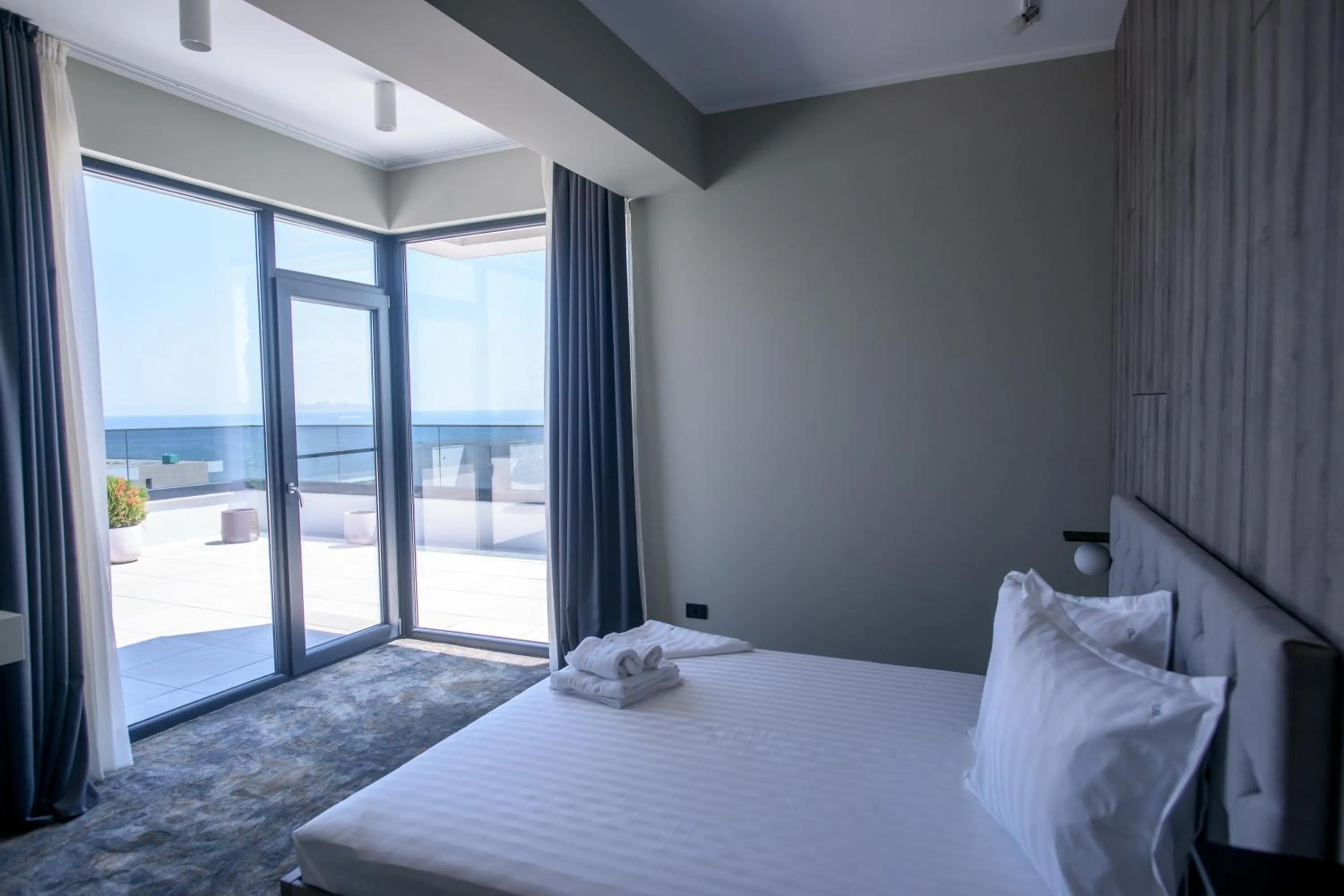 Bed in Oreo Apart Hotel