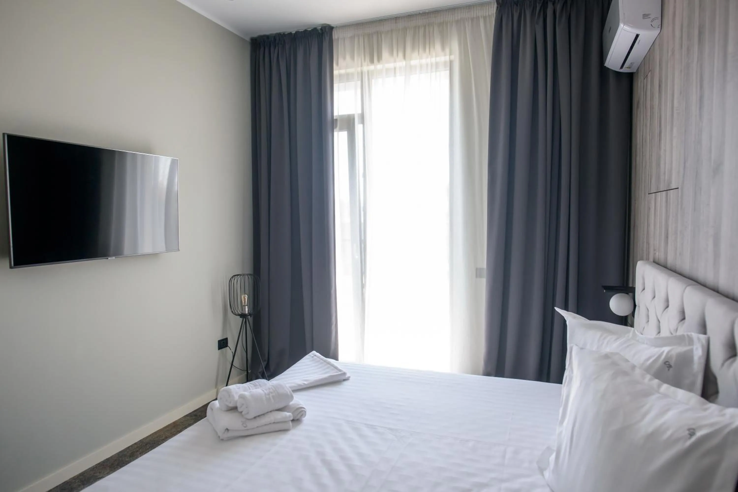 Bed in Oreo Apart Hotel
