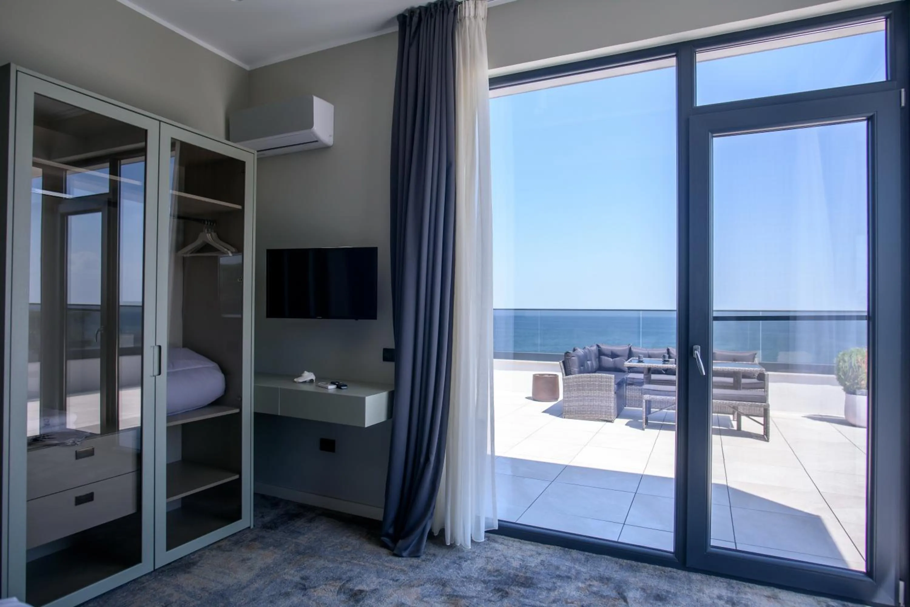 Bed in Oreo Apart Hotel