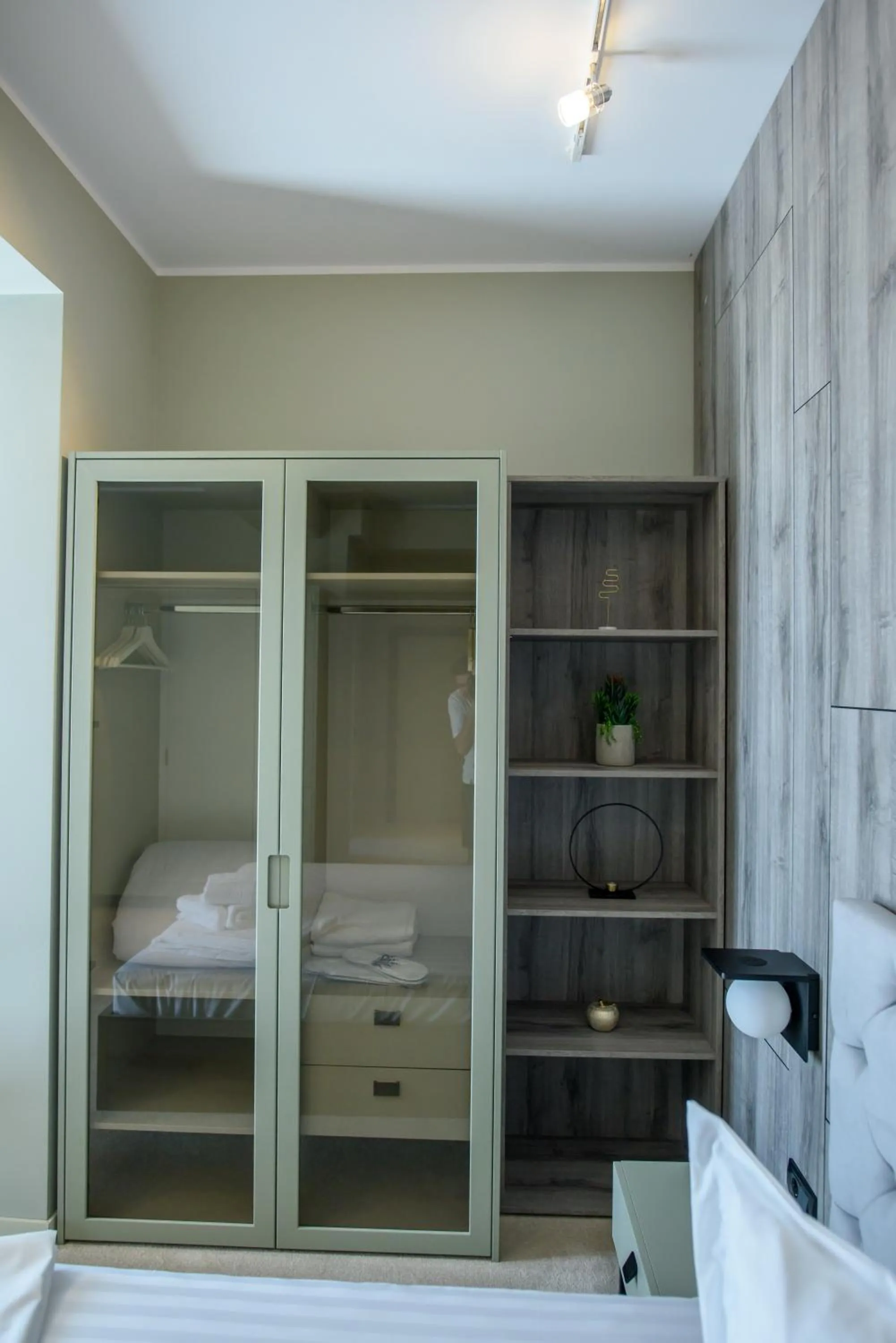 Bed in Oreo Apart Hotel