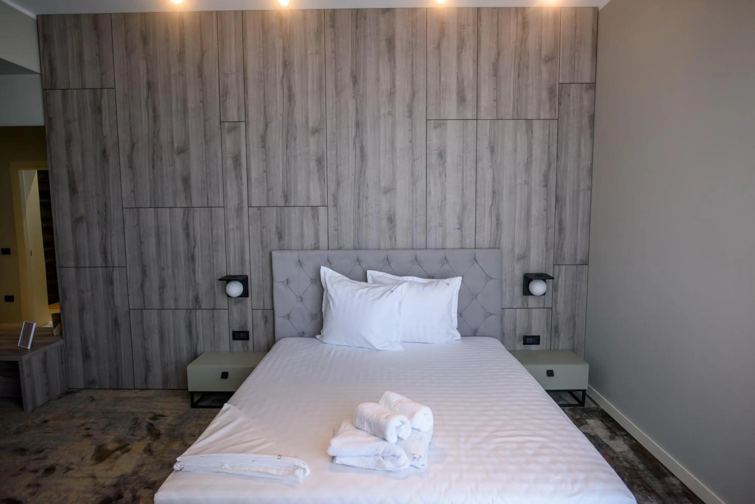 Bed in Oreo Apart Hotel