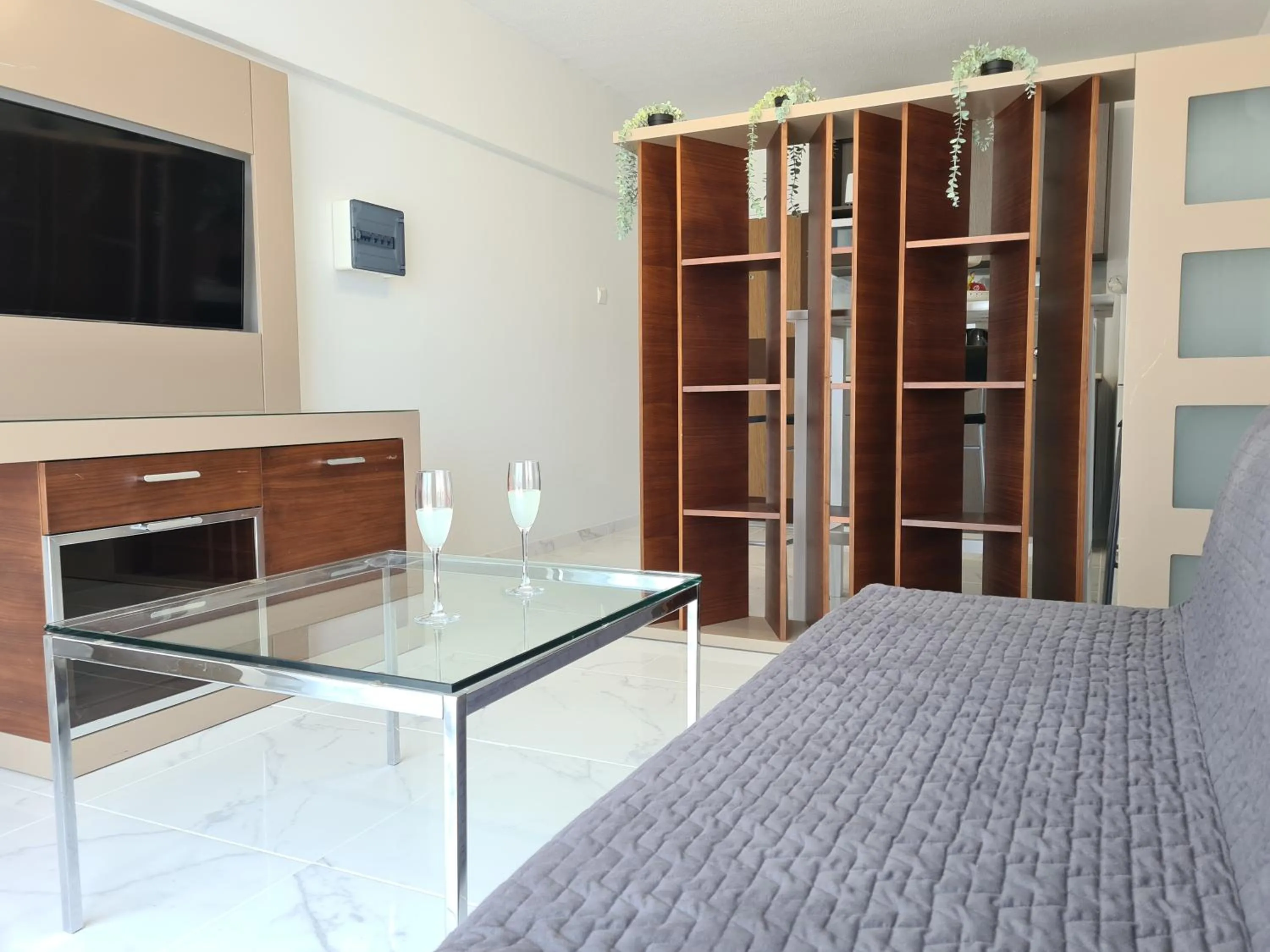 TV and multimedia, Bed in Fotoxenia Luxury Apts