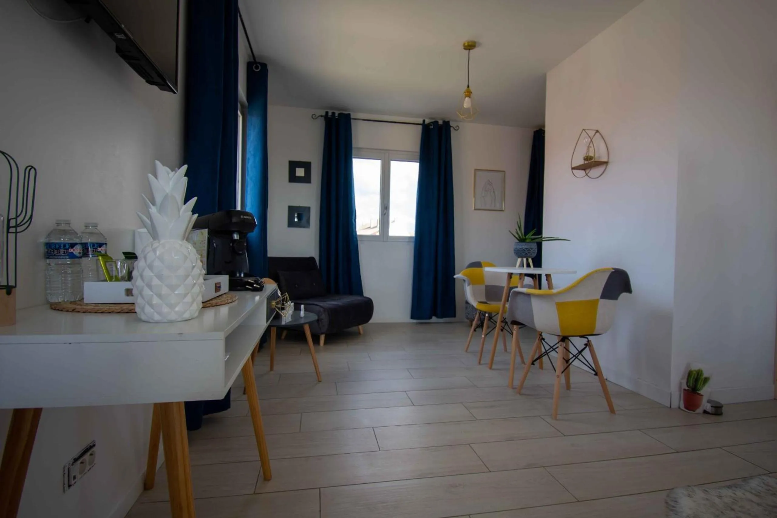 Bedroom in Chambres 2 caps