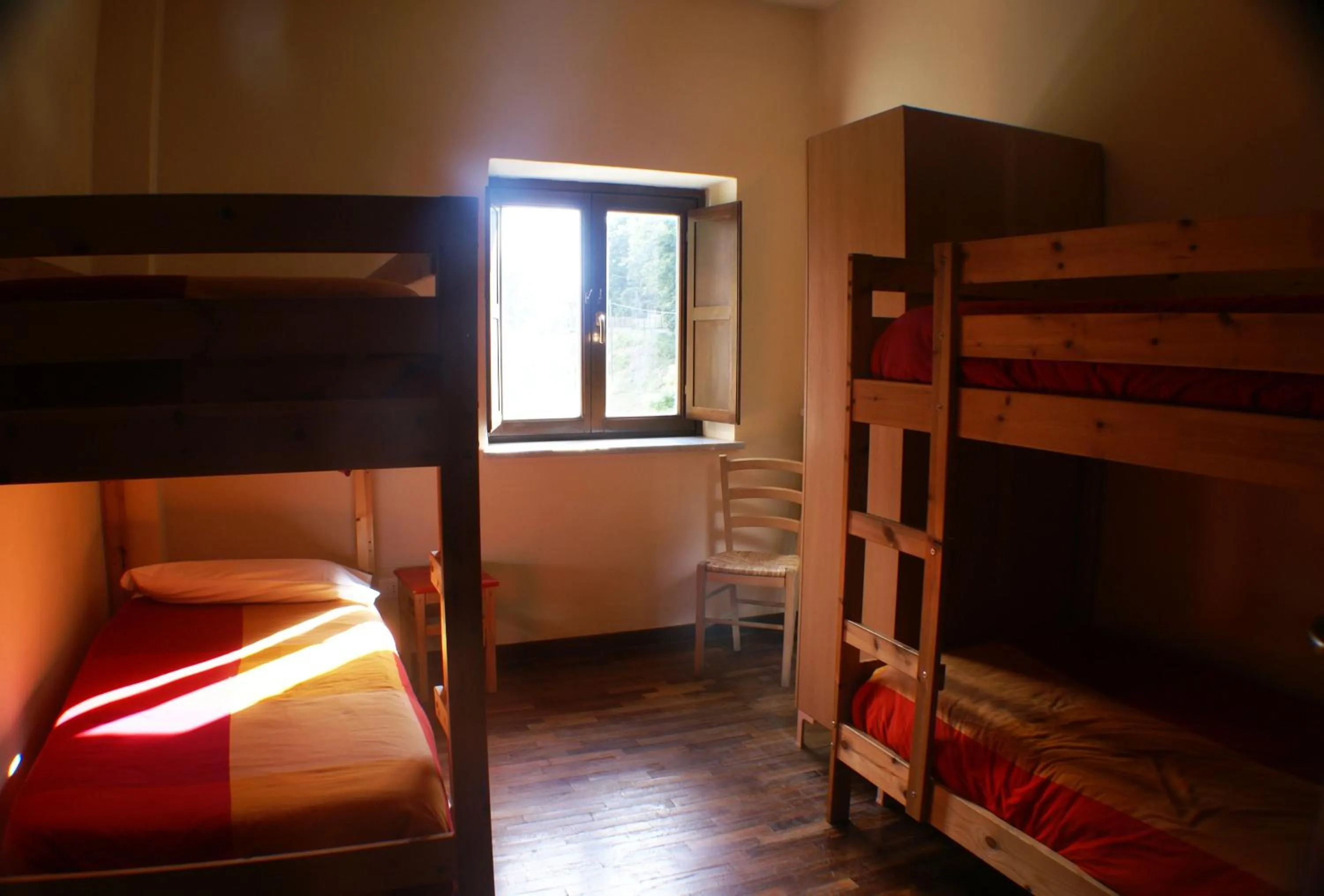 Quadruple Room with Private Bathroom in Rifugio Giuliano Marini