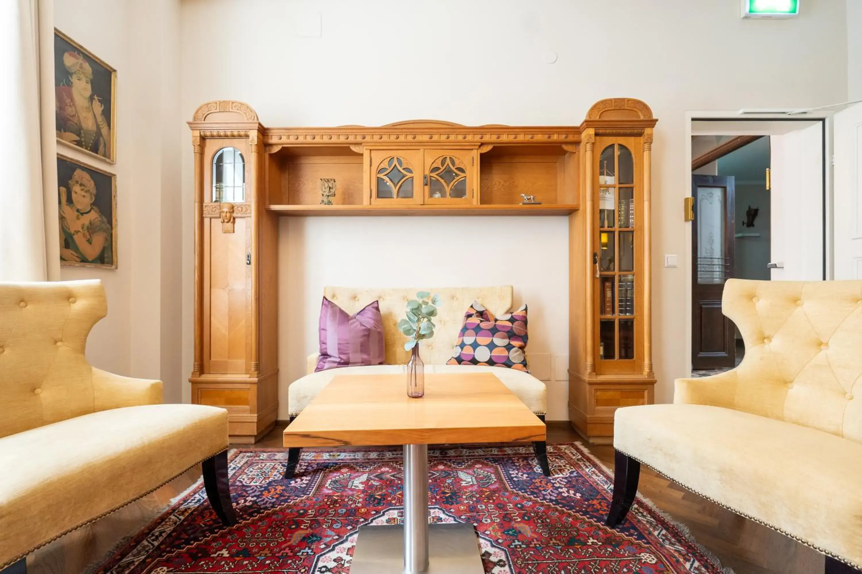 Lobby or reception in Das Jedermann Boutiquehotel mit Stadtgarten Lobby or reception in Das Jedermann Boutiquehotel mit Stadtgarten