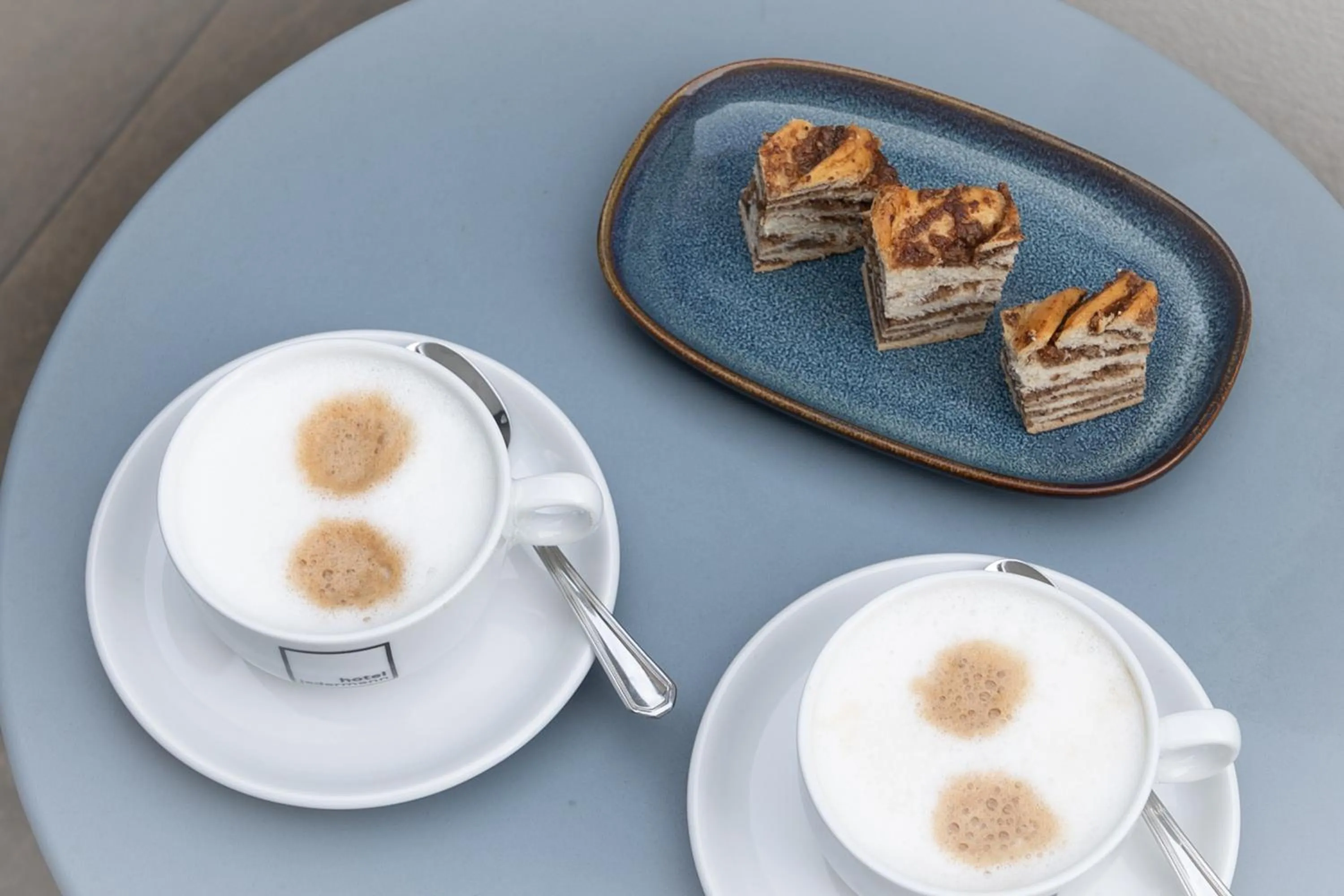 Lounge or bar in Das Jedermann Boutiquehotel mit Stadtgarten