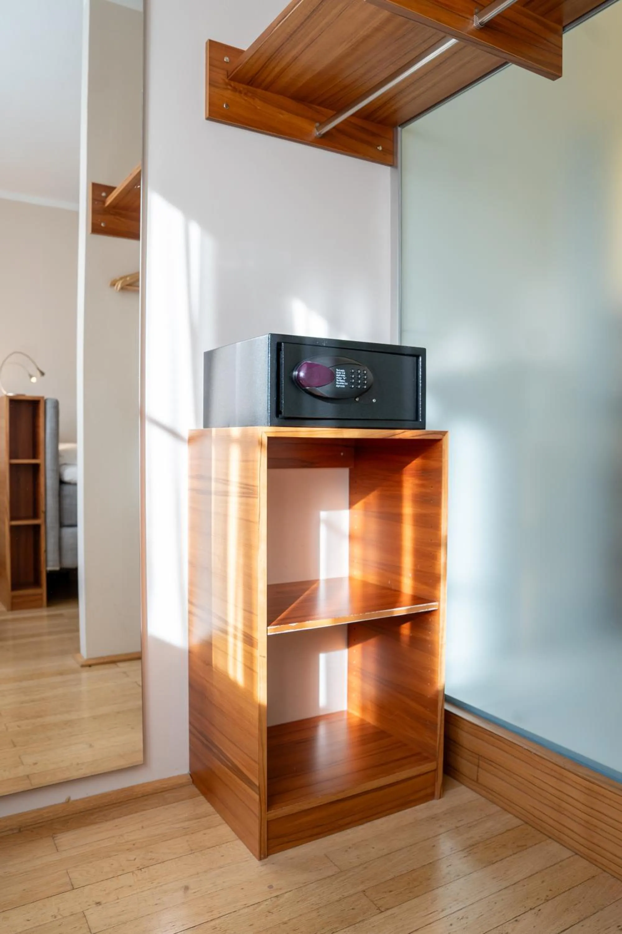 safe in Das Jedermann Boutiquehotel mit Stadtgarten