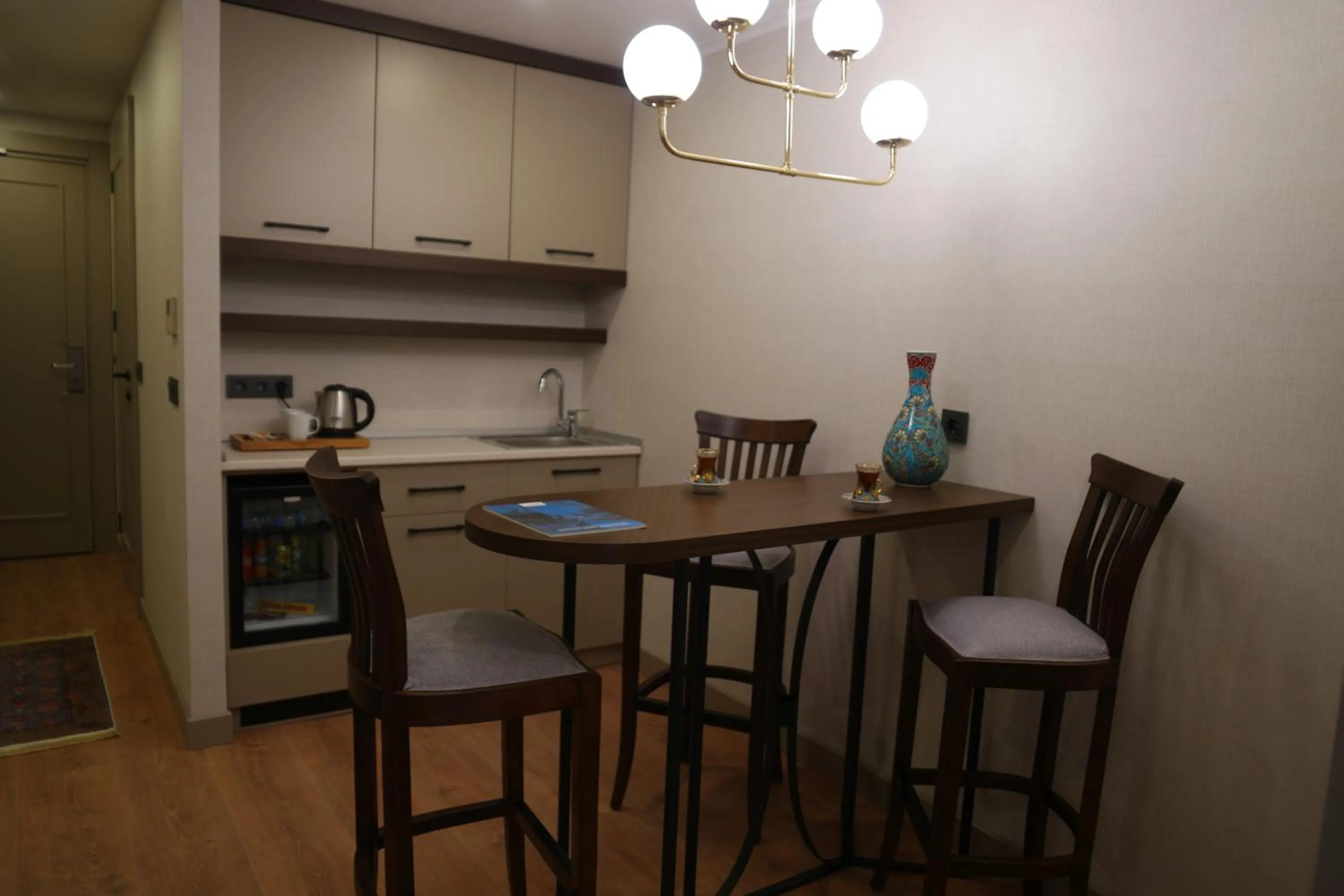 Kitchen or kitchenette in Nevi Hotel & Suites Istanbul Taksim
