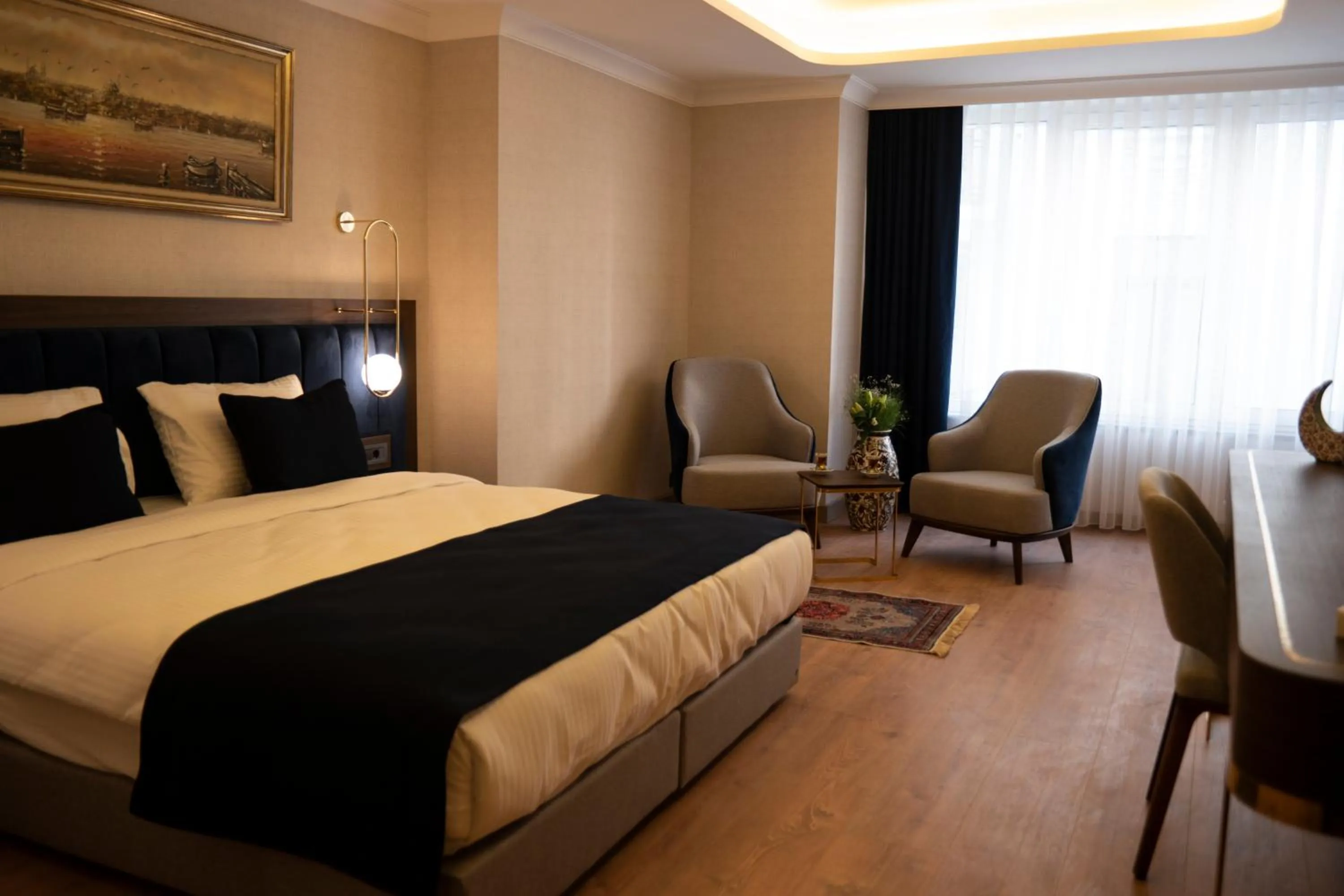 Photo of the whole room, Bed in Nevi Hotel & Suites Istanbul Taksim