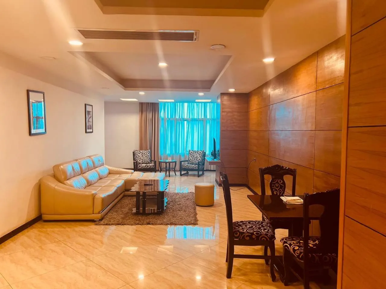 Seating area in Inter Luxury Hotel