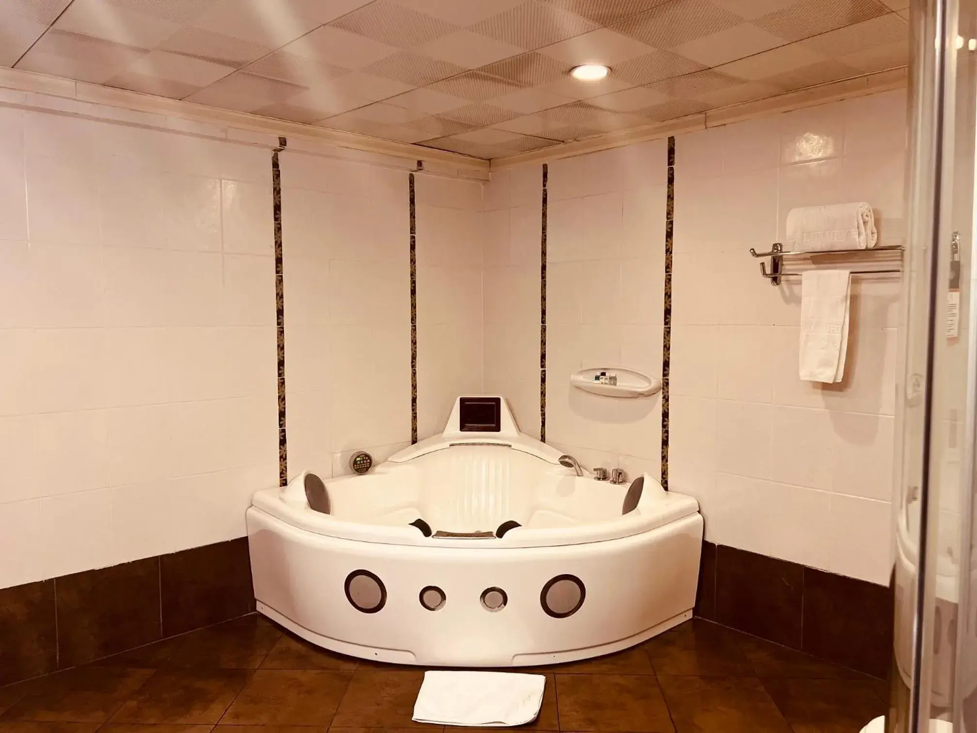 Bathroom in Inter Luxury Hotel Bathroom in Inter Luxury Hotel